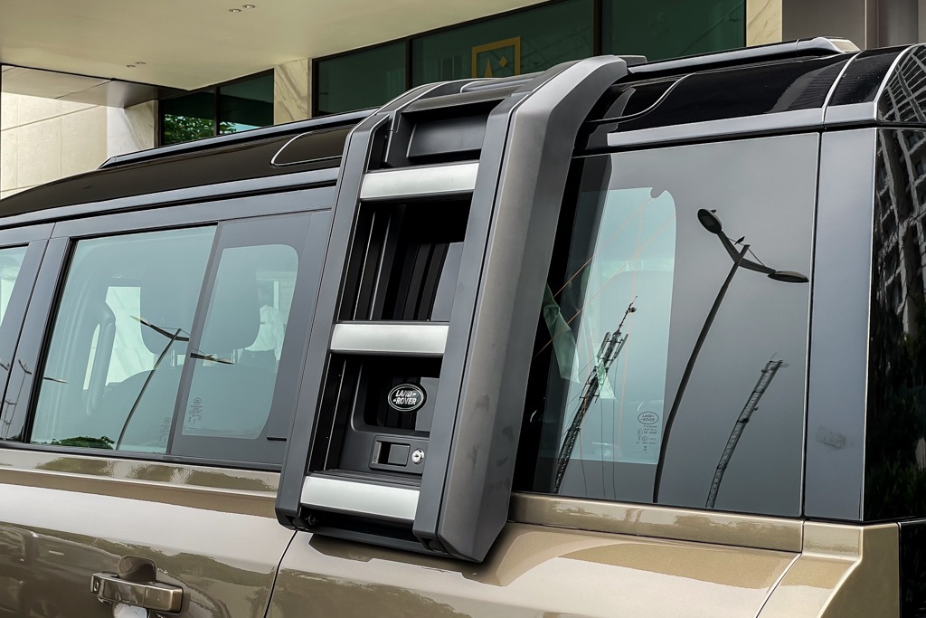 2023 LAND ROVER DEFENDER X DYNAMIC