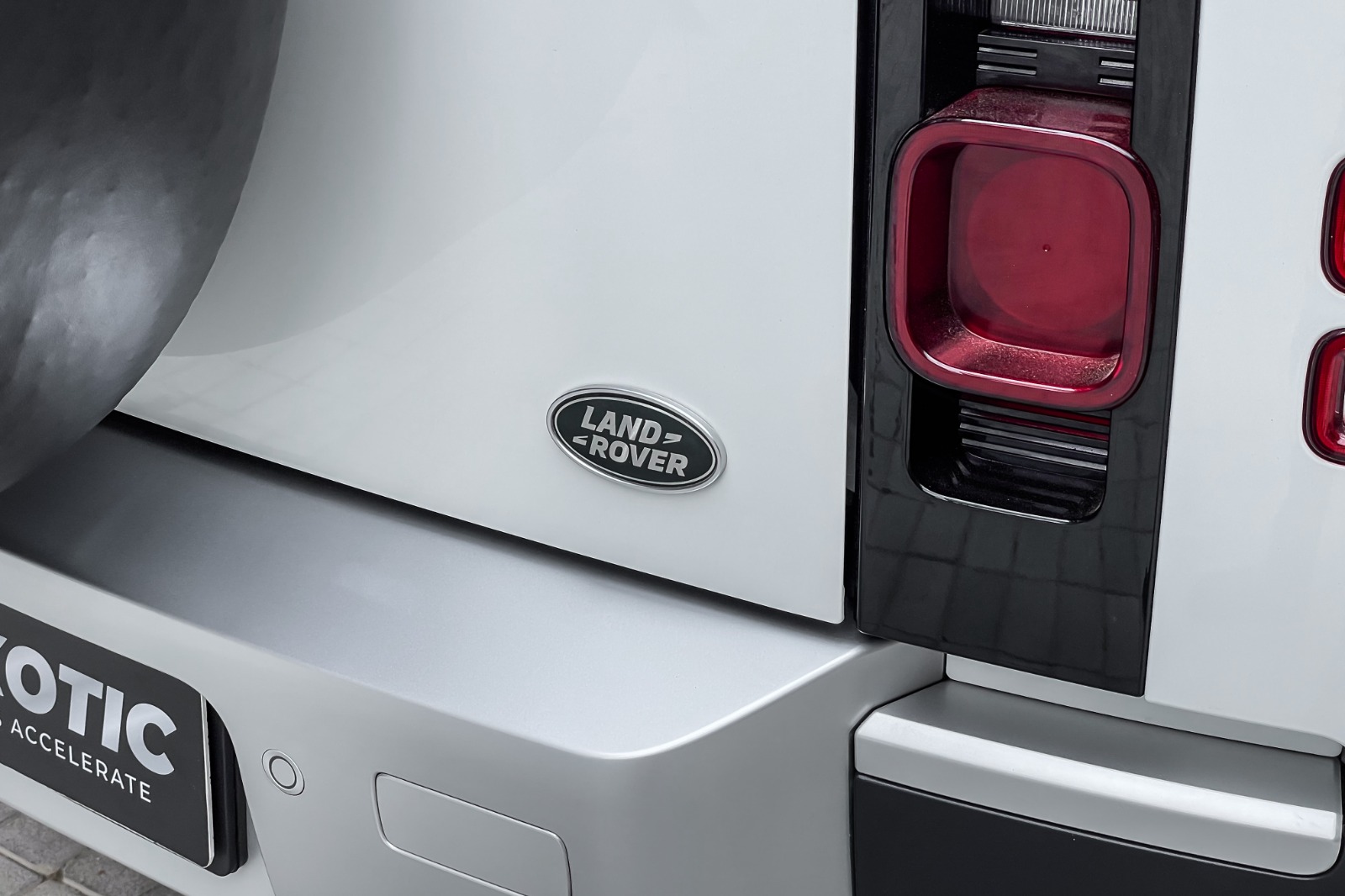 2021 LAND ROVER DEFENDER 90 HSE