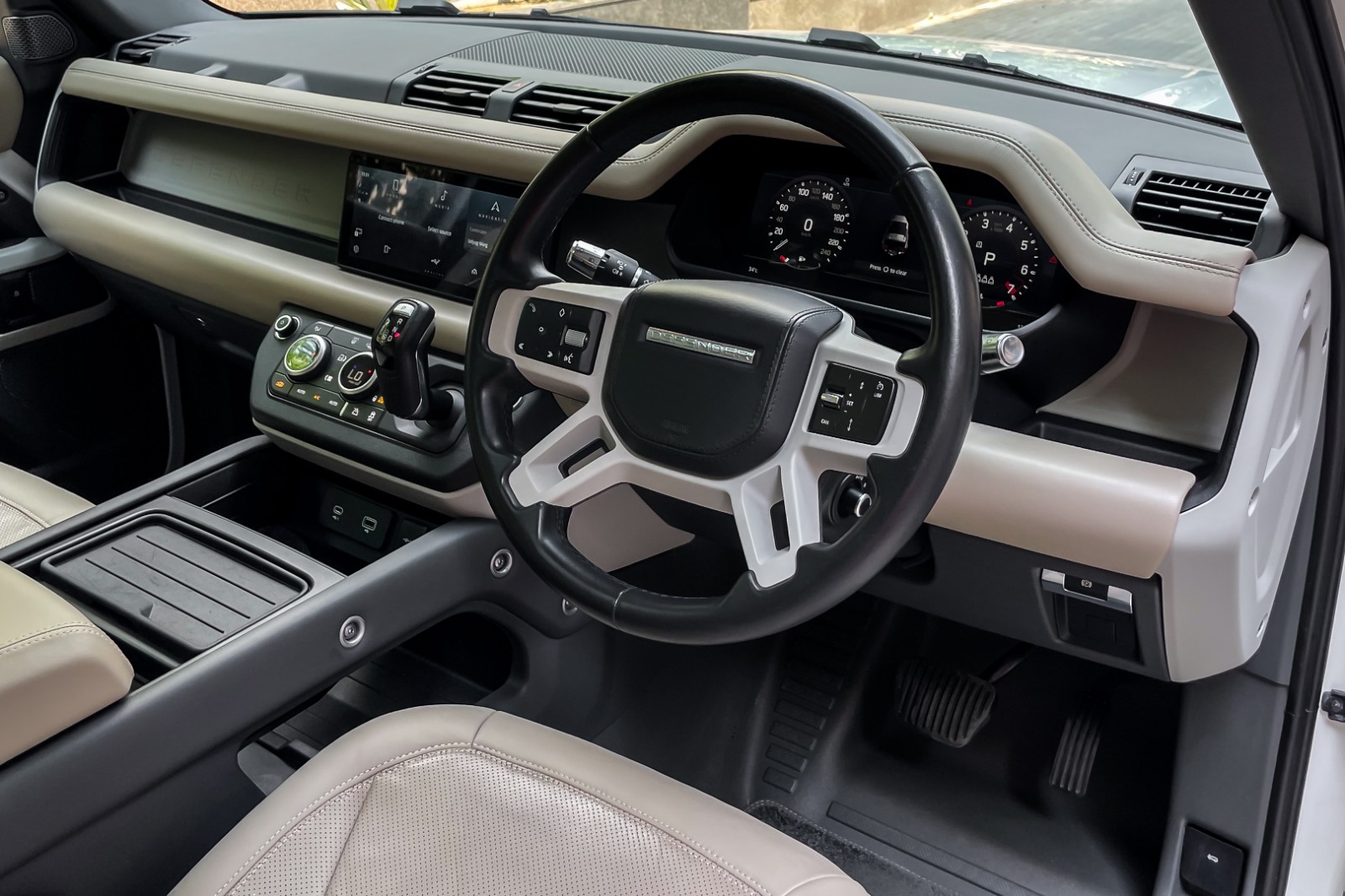 2021 LAND ROVER DEFENDER 90 HSE