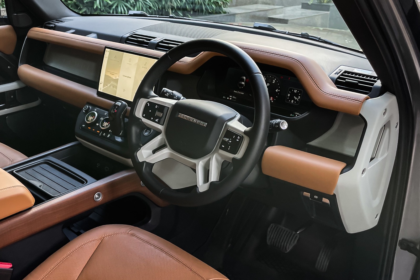 2023 LAND ROVER DEFENDER 90 HSE