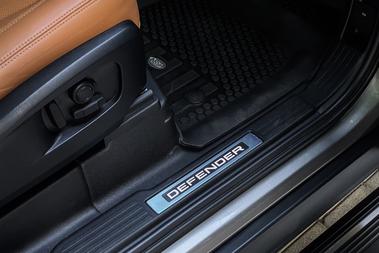 2023 LAND ROVER DEFENDER 90 HSE