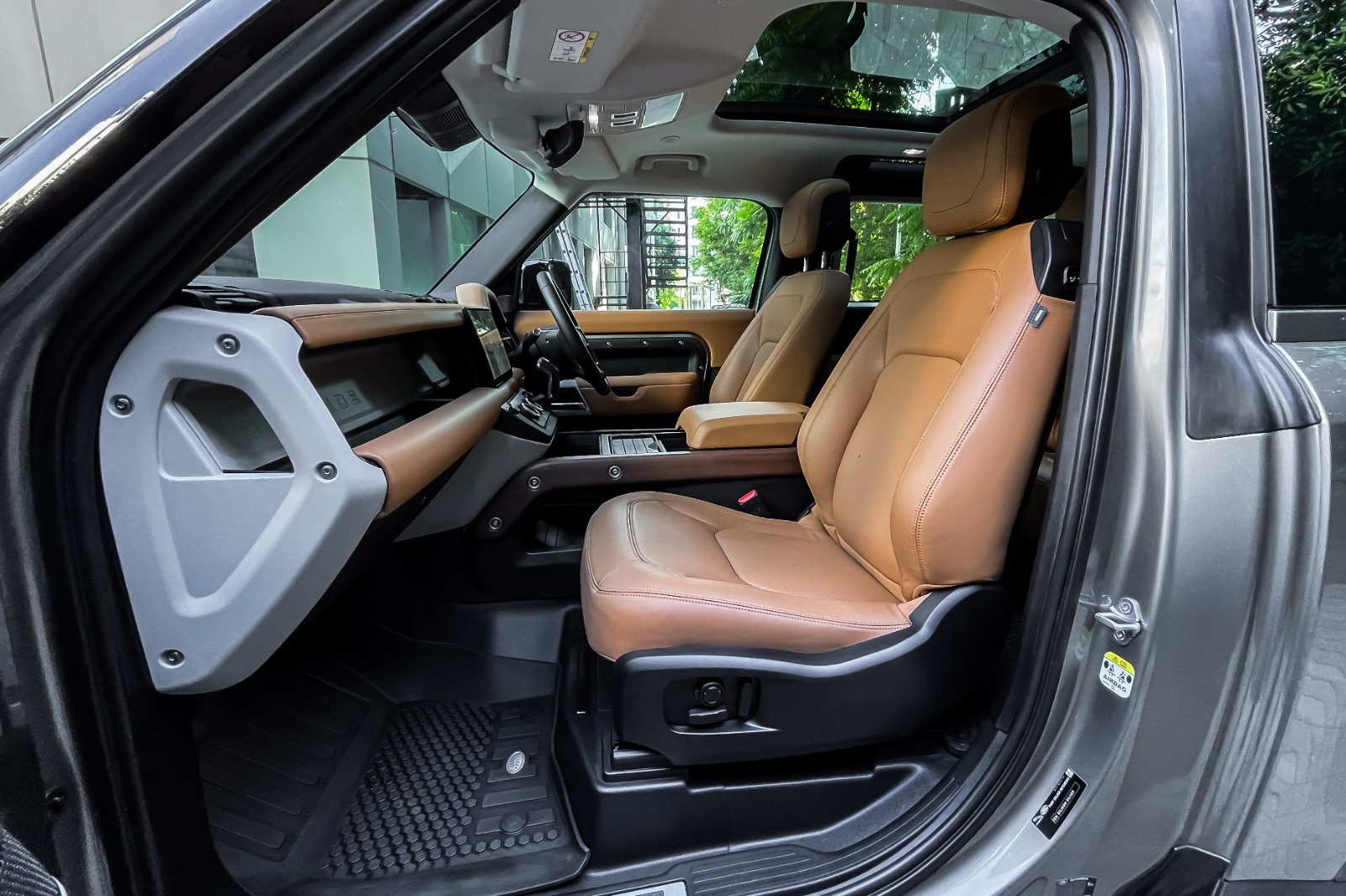 2023 LAND ROVER DEFENDER 90 HSE