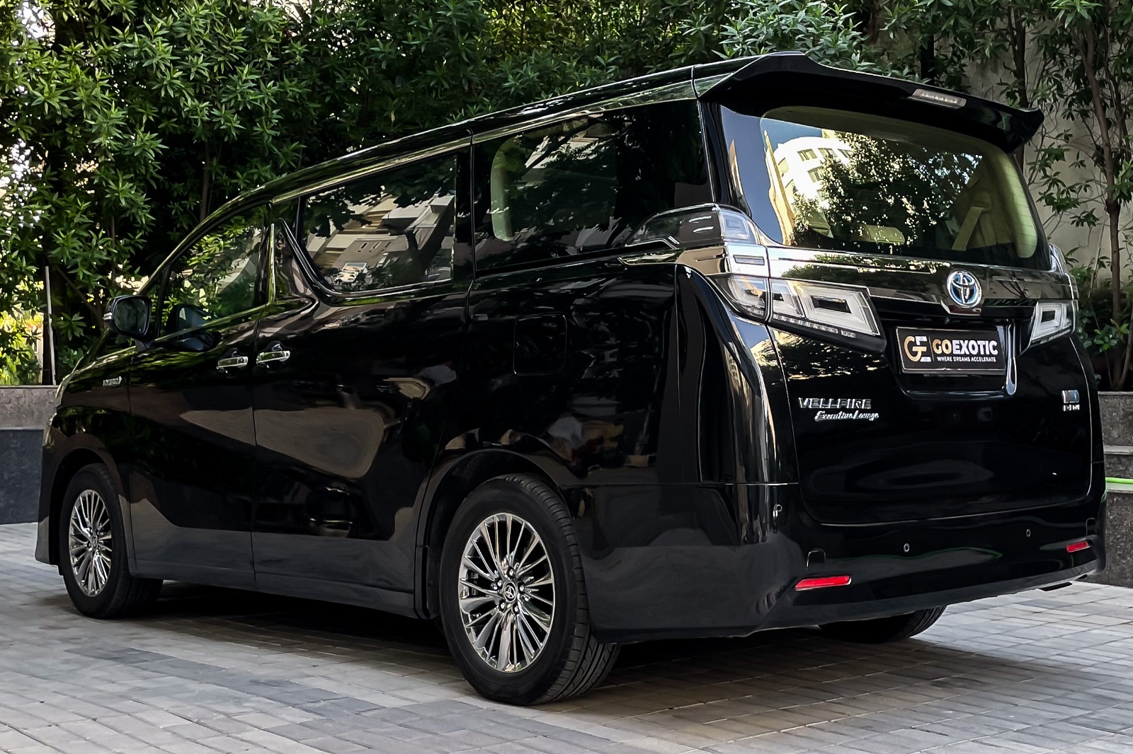 2020 TOYOTA VELLFIRE EXECUTIVE LOUNGE