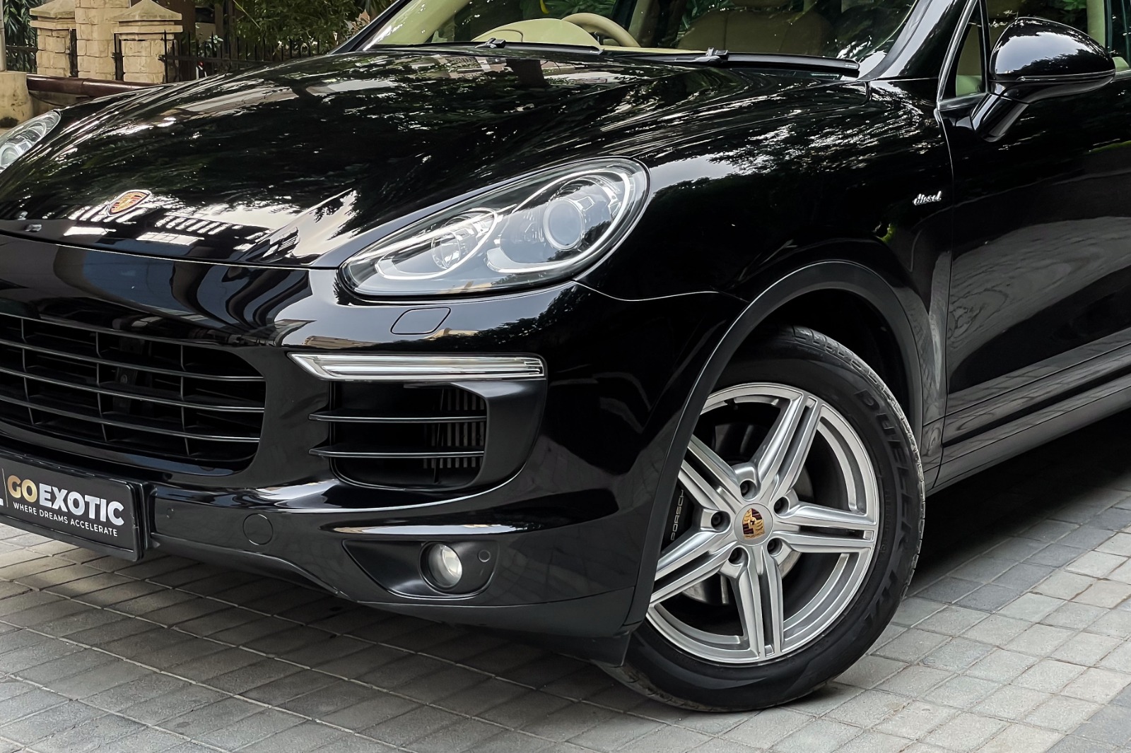 2015 PORSCHE CAYENNE