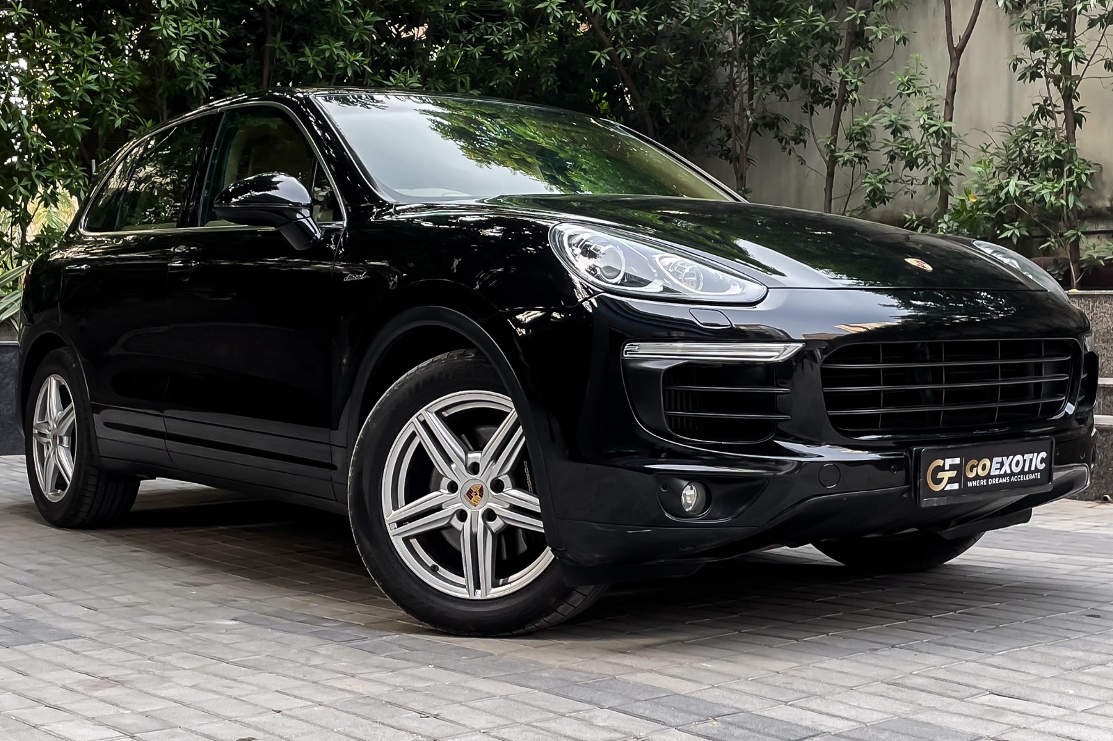 2015 PORSCHE CAYENNE