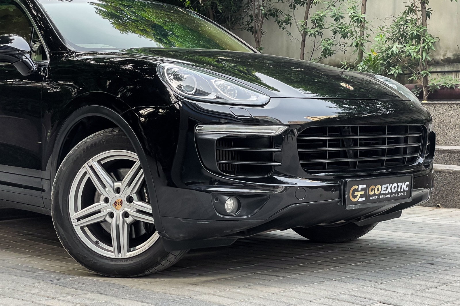 2015 PORSCHE CAYENNE