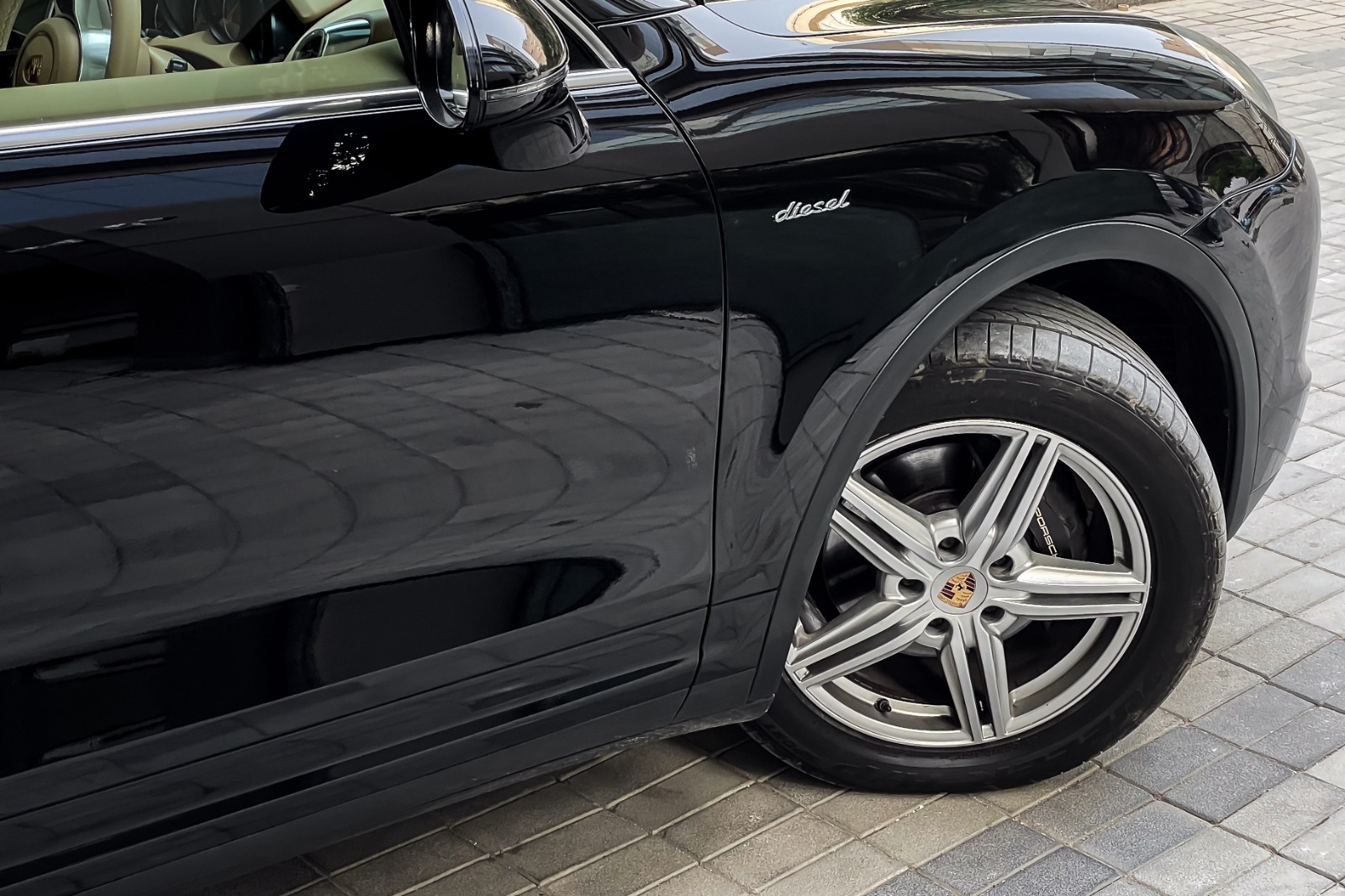 2015 PORSCHE CAYENNE