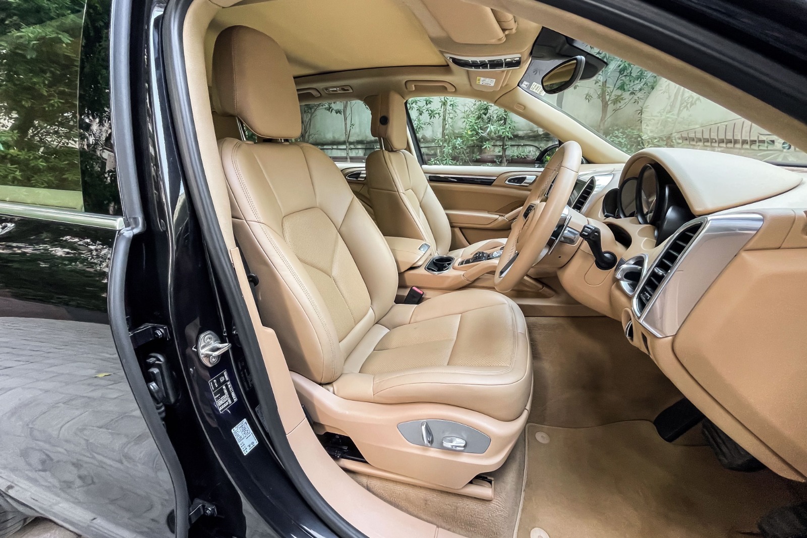 2015 PORSCHE CAYENNE