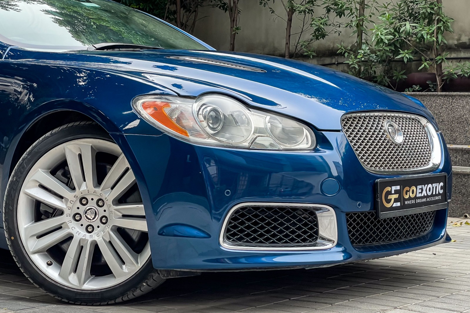 2010 JAGUAR XF R SUPERCHARGED