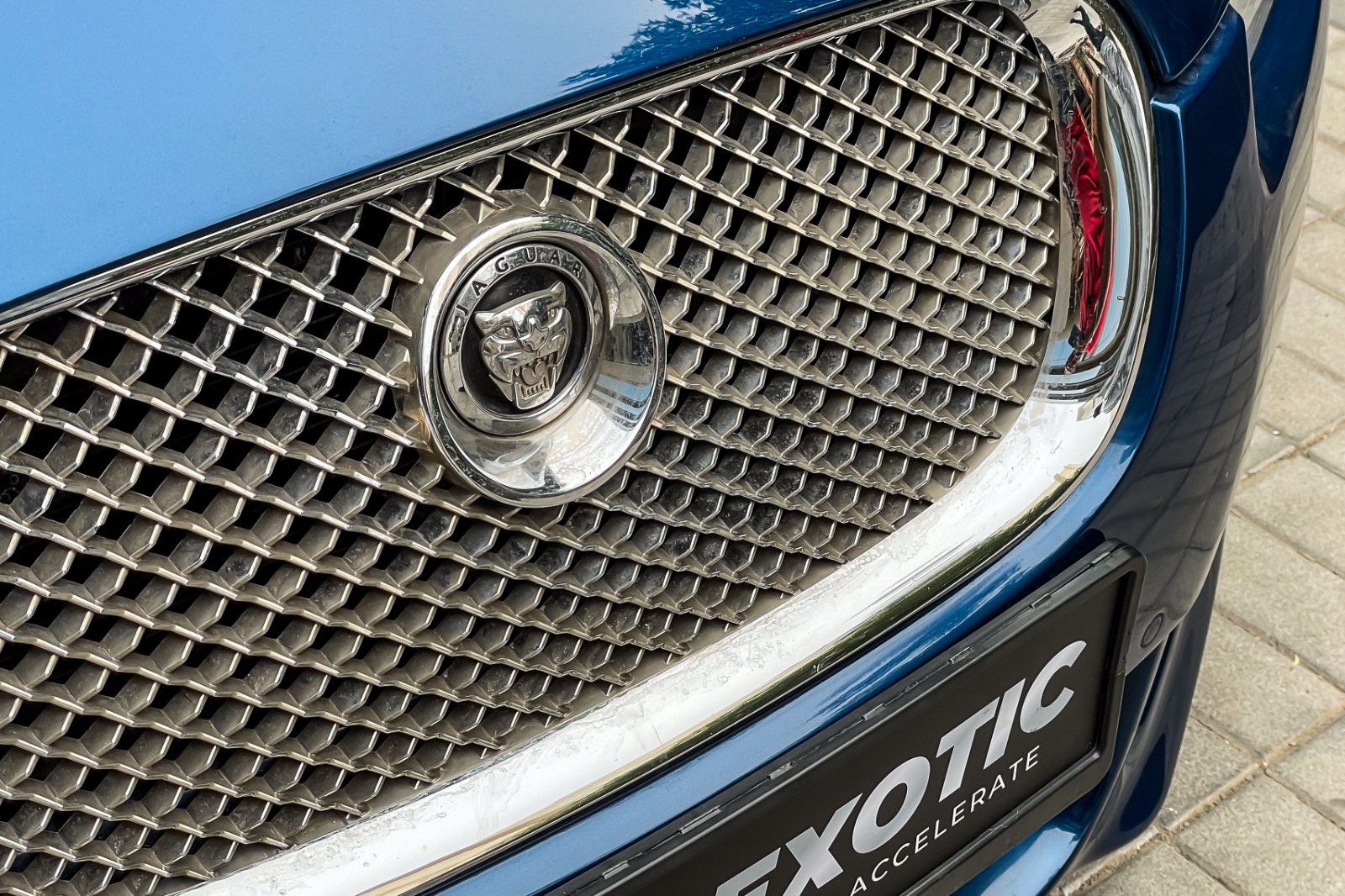 2010 JAGUAR XF R SUPERCHARGED