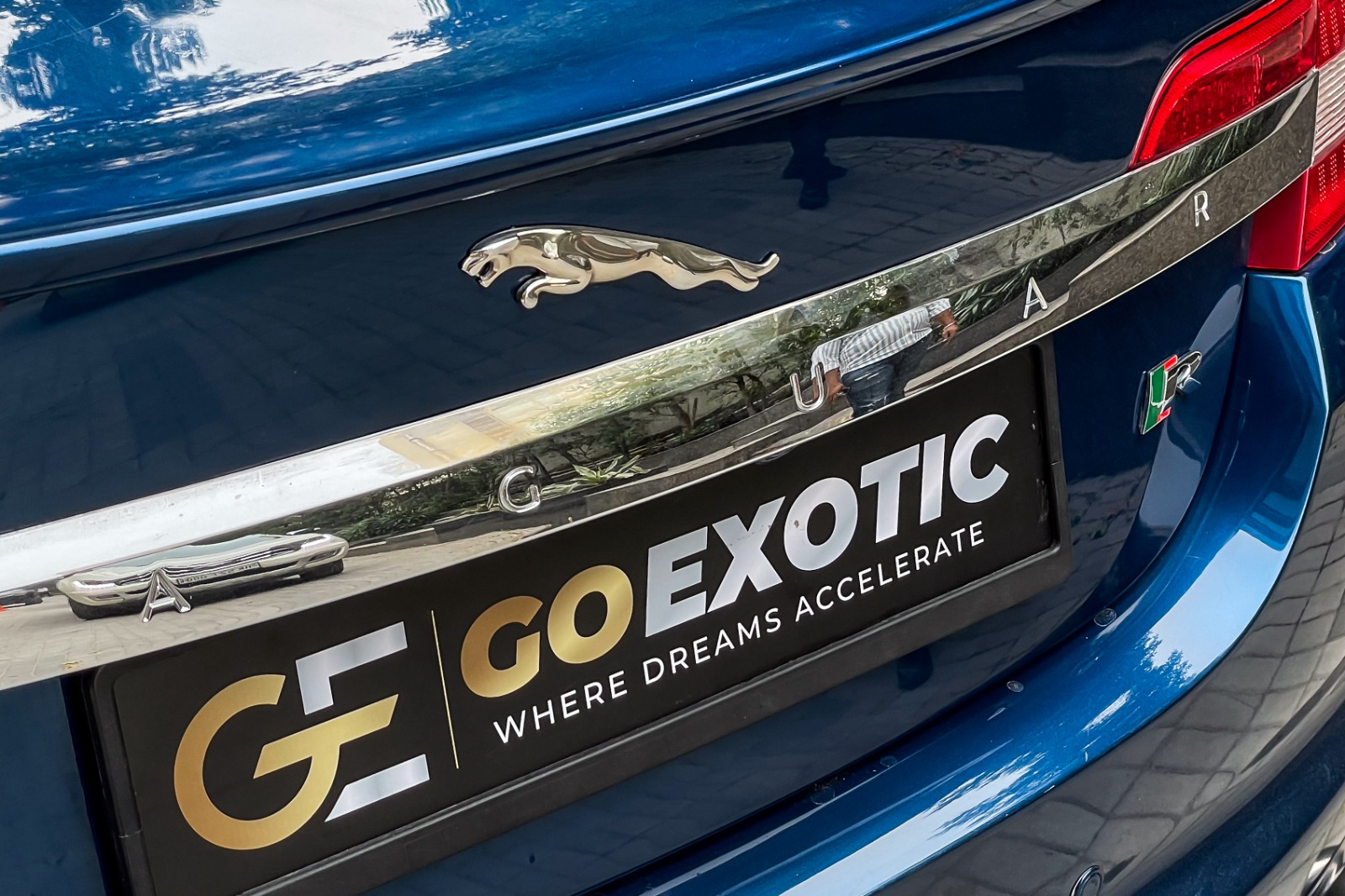 2010 JAGUAR XF R SUPERCHARGED