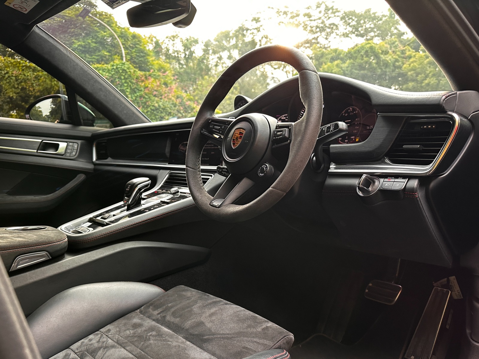 2022 PORSCHE PANAMERA GTS