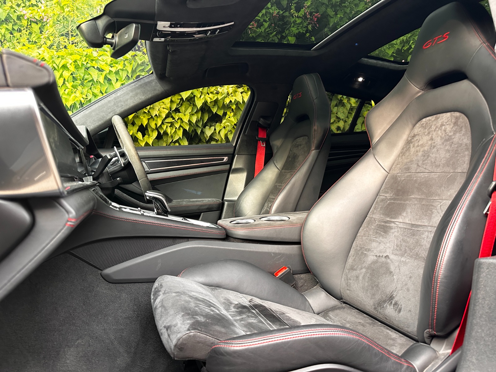 2022 PORSCHE PANAMERA GTS