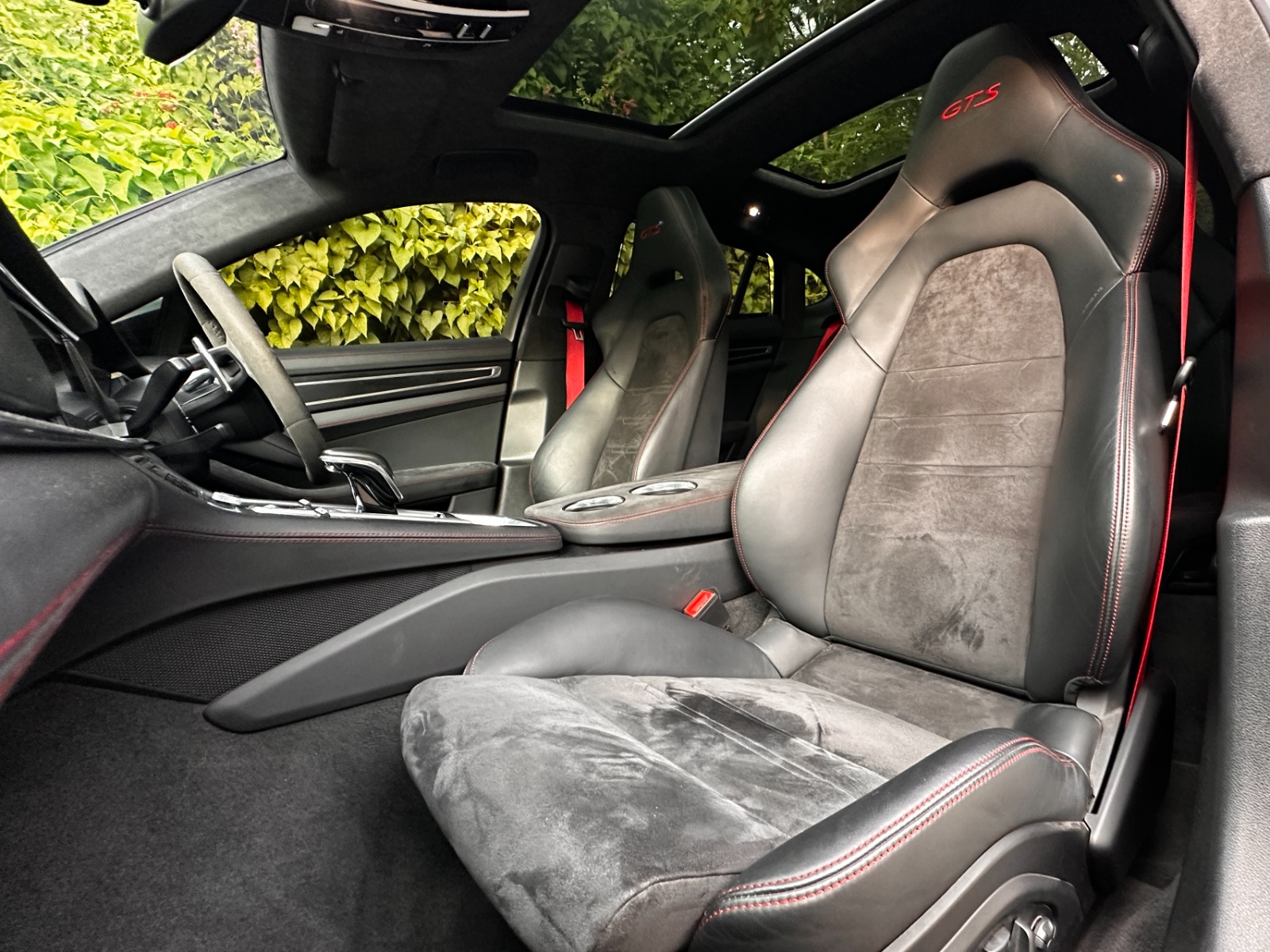 2022 PORSCHE PANAMERA GTS