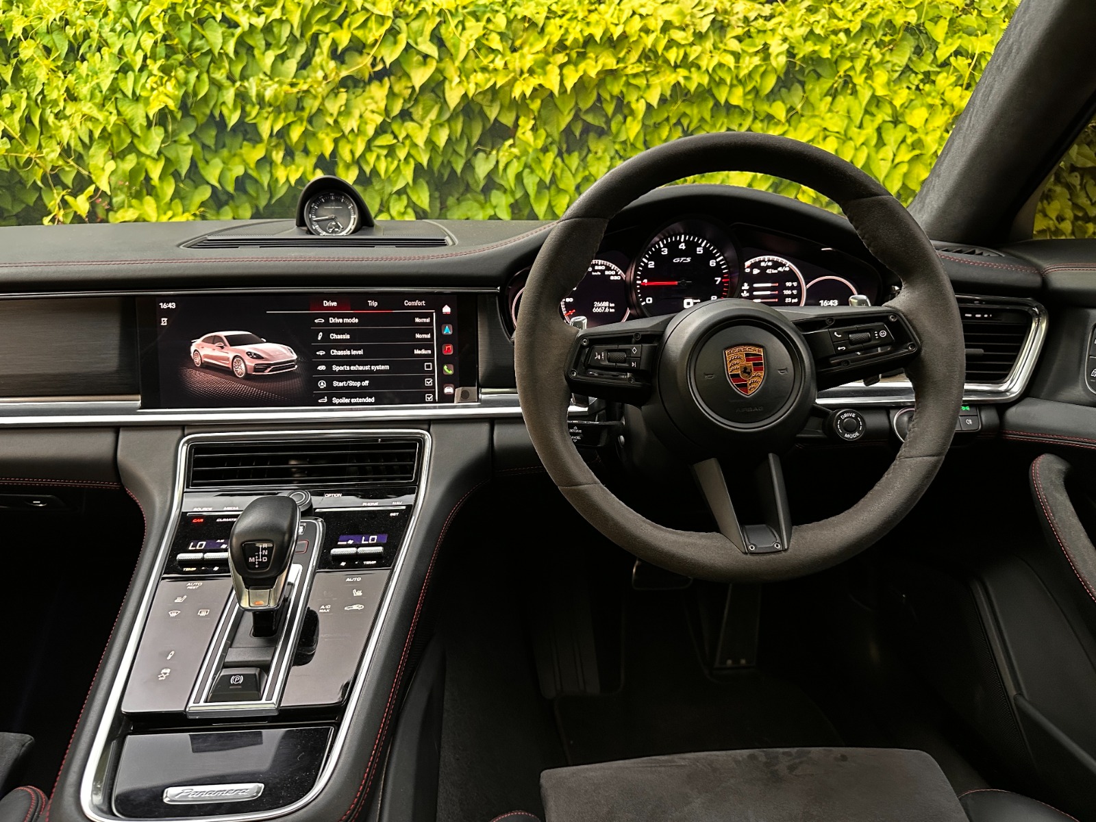 2022 PORSCHE PANAMERA GTS