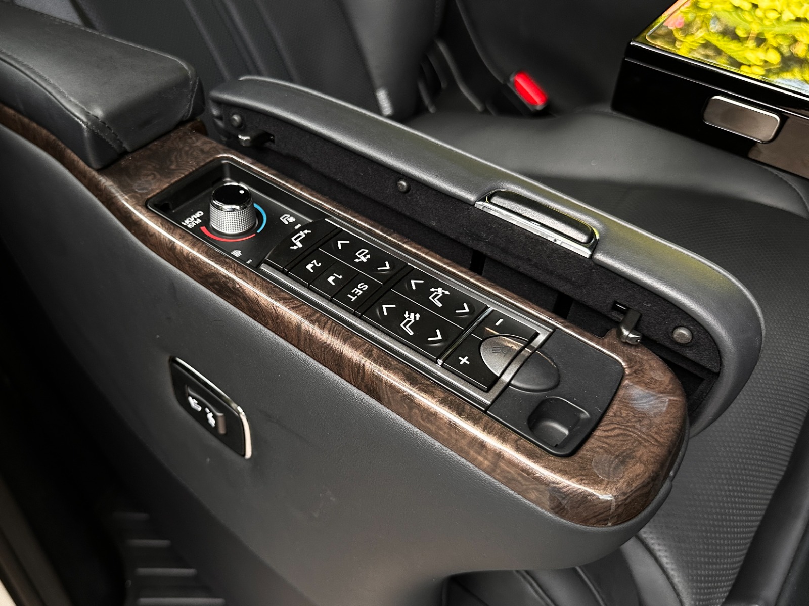 2023 TOYOTA VELLFIRE EXECUTIVE LOUNGE