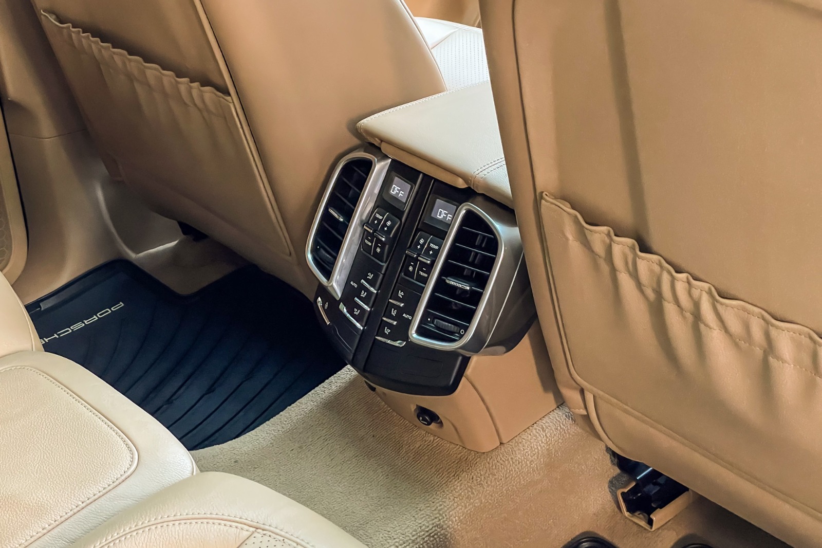 2015 PORSCHE CAYENNE V6