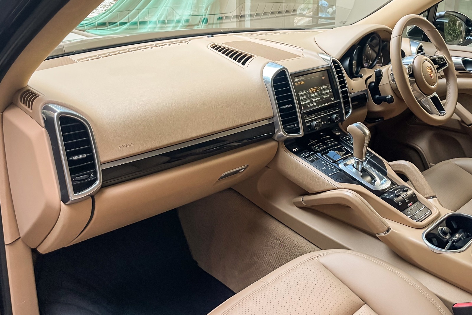 2015 PORSCHE CAYENNE V6