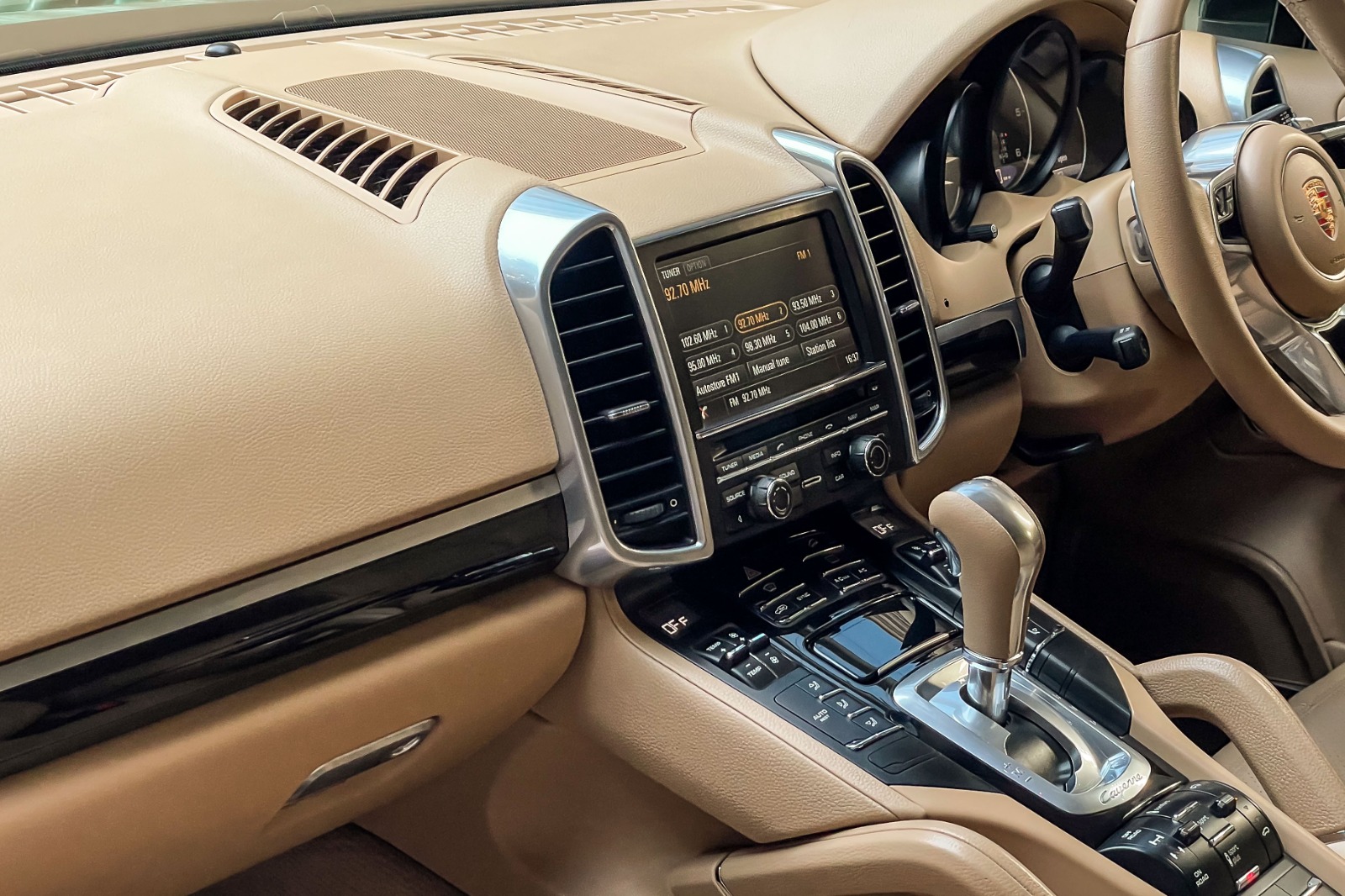 2015 PORSCHE CAYENNE V6