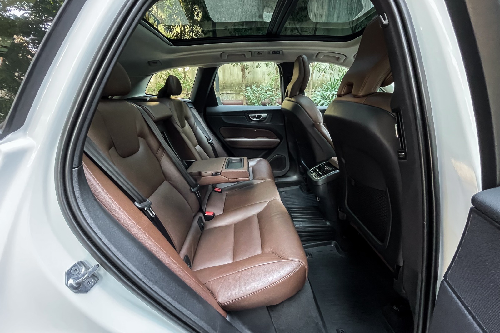 2018 VOLVO XC60 D4 MOMENTUM