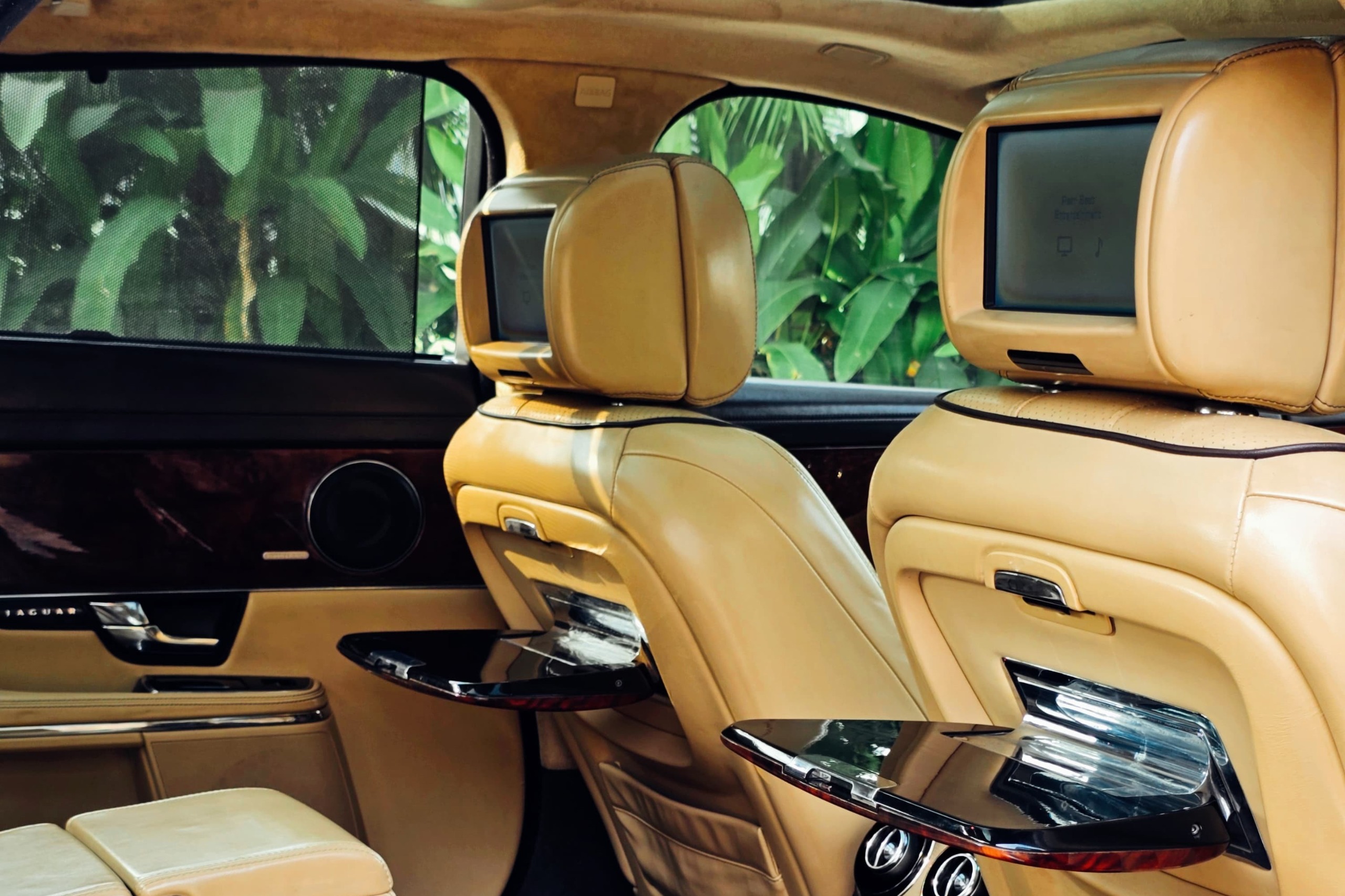 2012 JAGUAR XJL PORTFOLIO