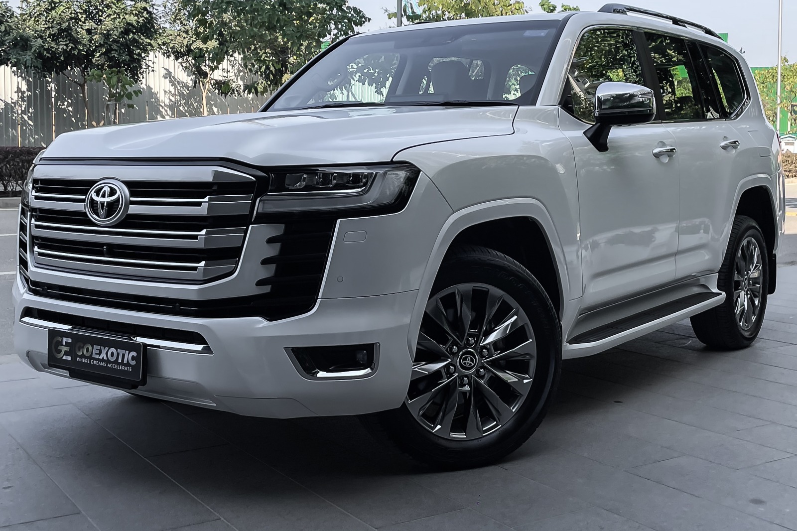 2023 TOYOTA LC 300 ZX