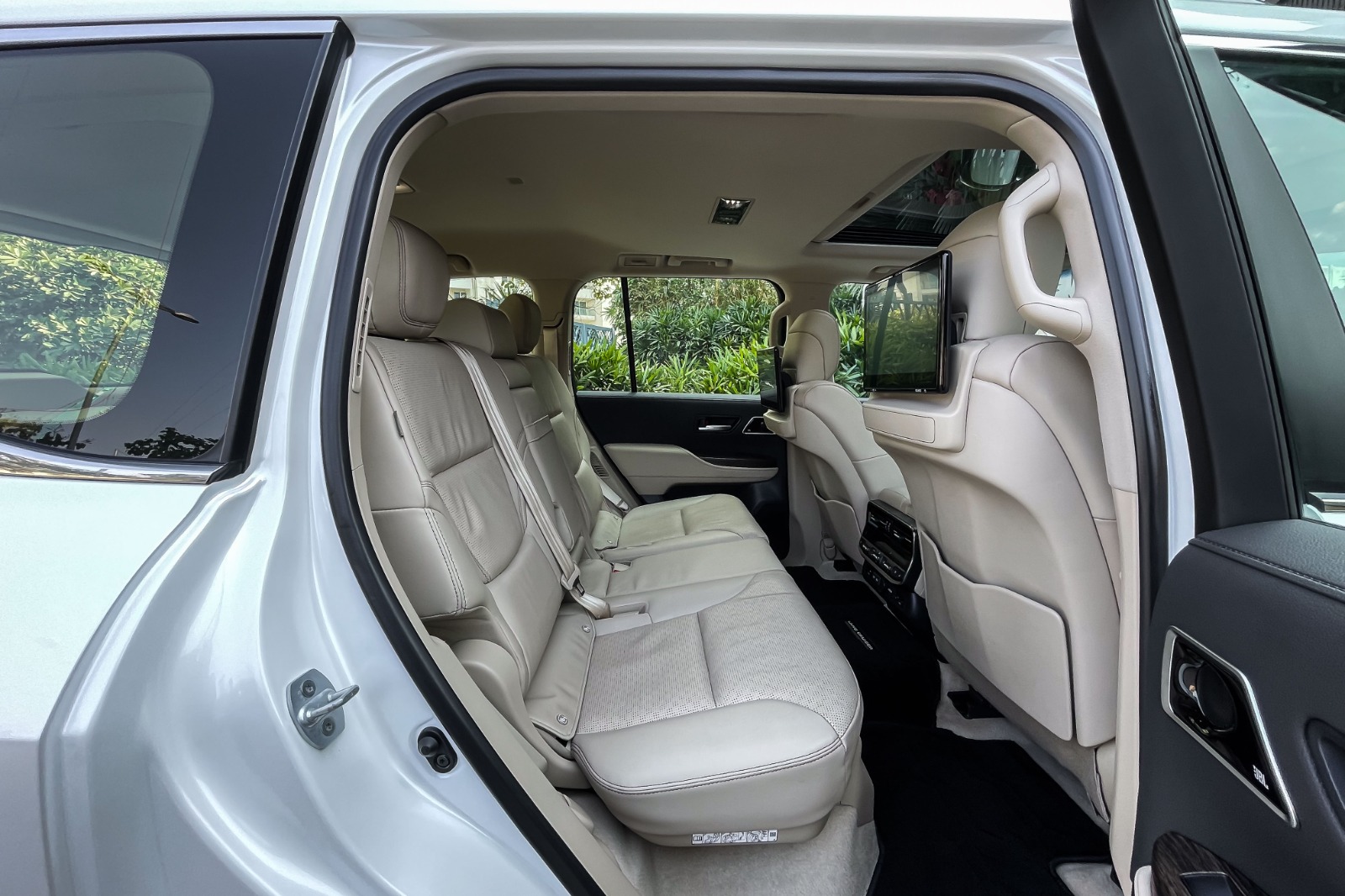 2023 TOYOTA LC 300 ZX