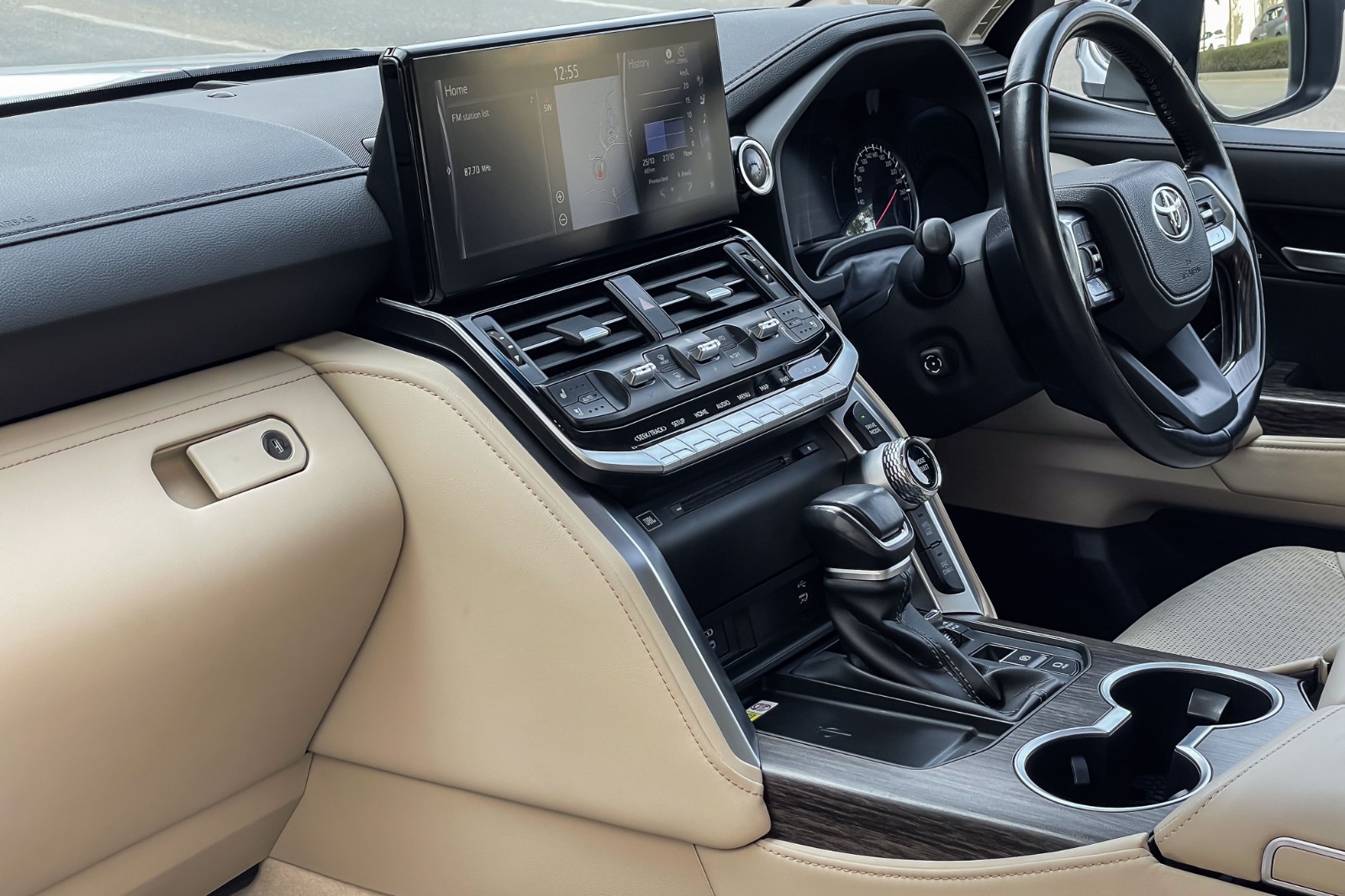 2023 TOYOTA LC 300 ZX