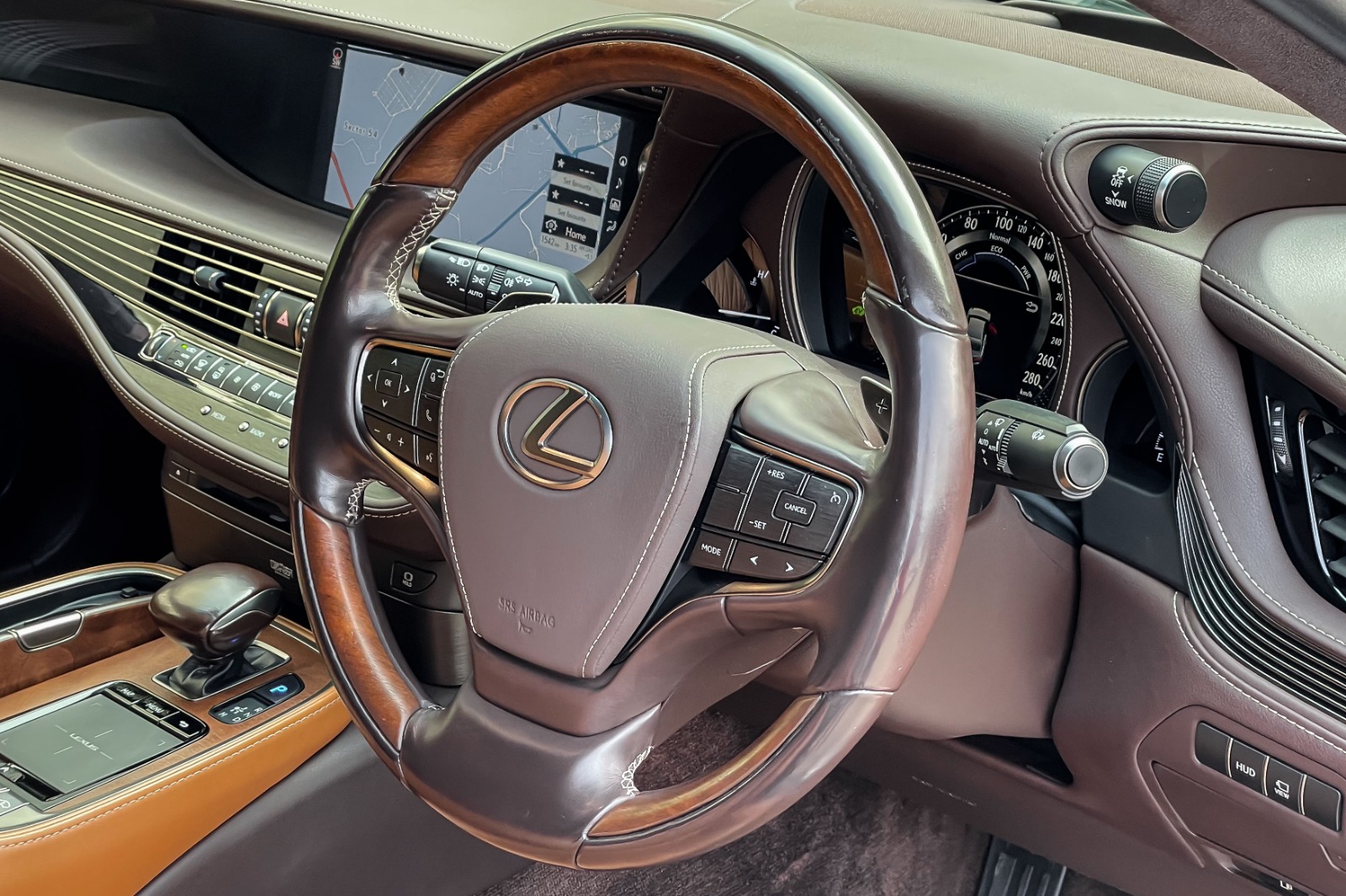 2021 LEXUS LS500 LUXURY HYBRID