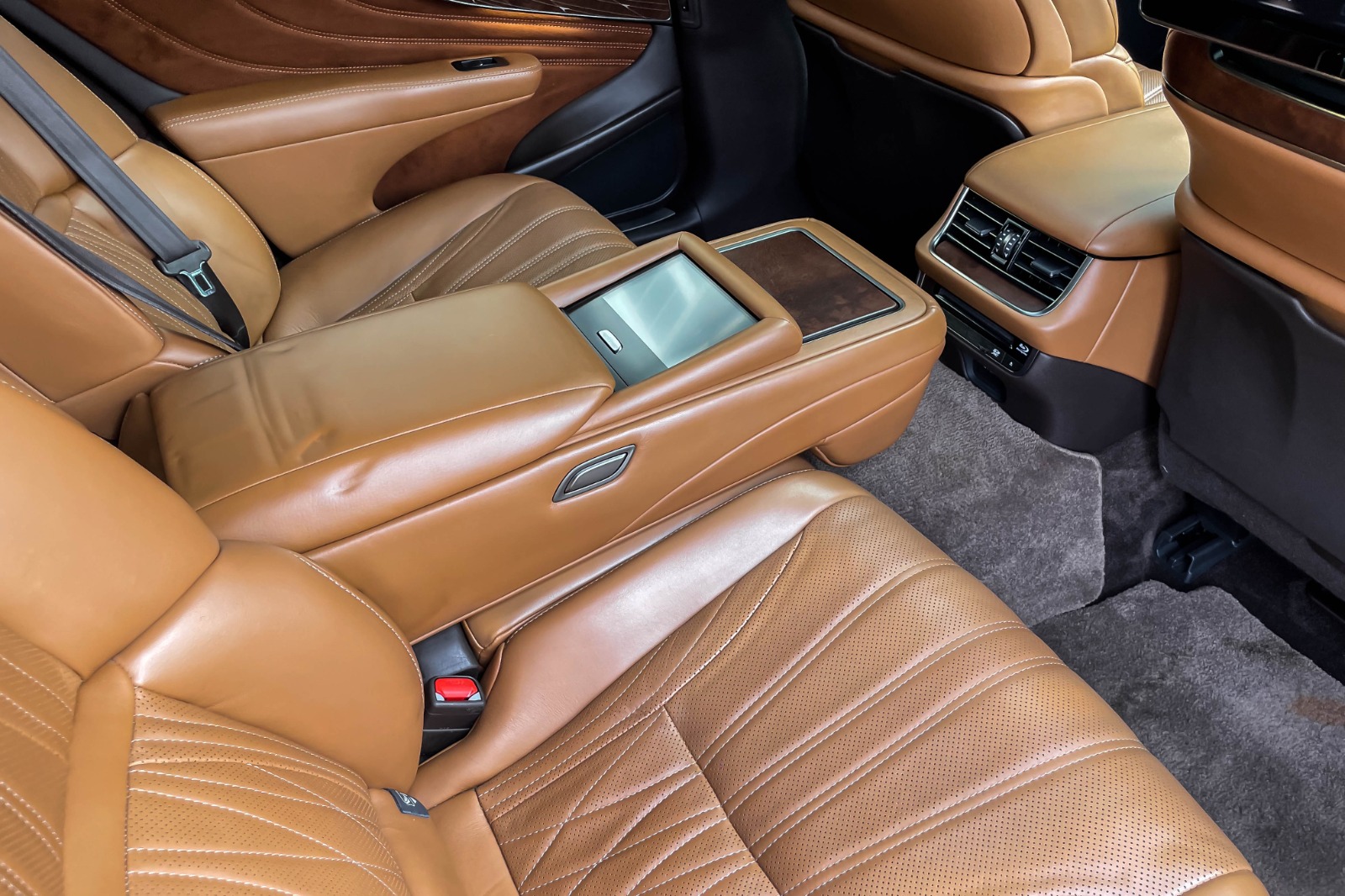 2021 LEXUS LS500 LUXURY HYBRID