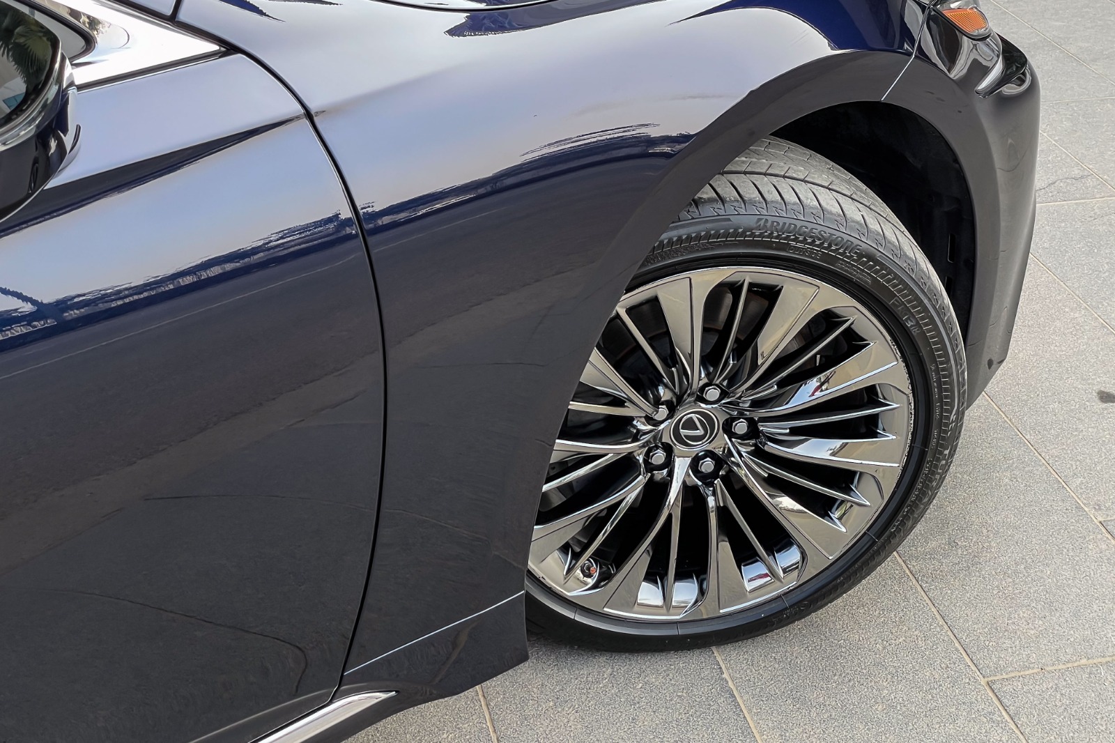 2021 LEXUS LS500 LUXURY HYBRID