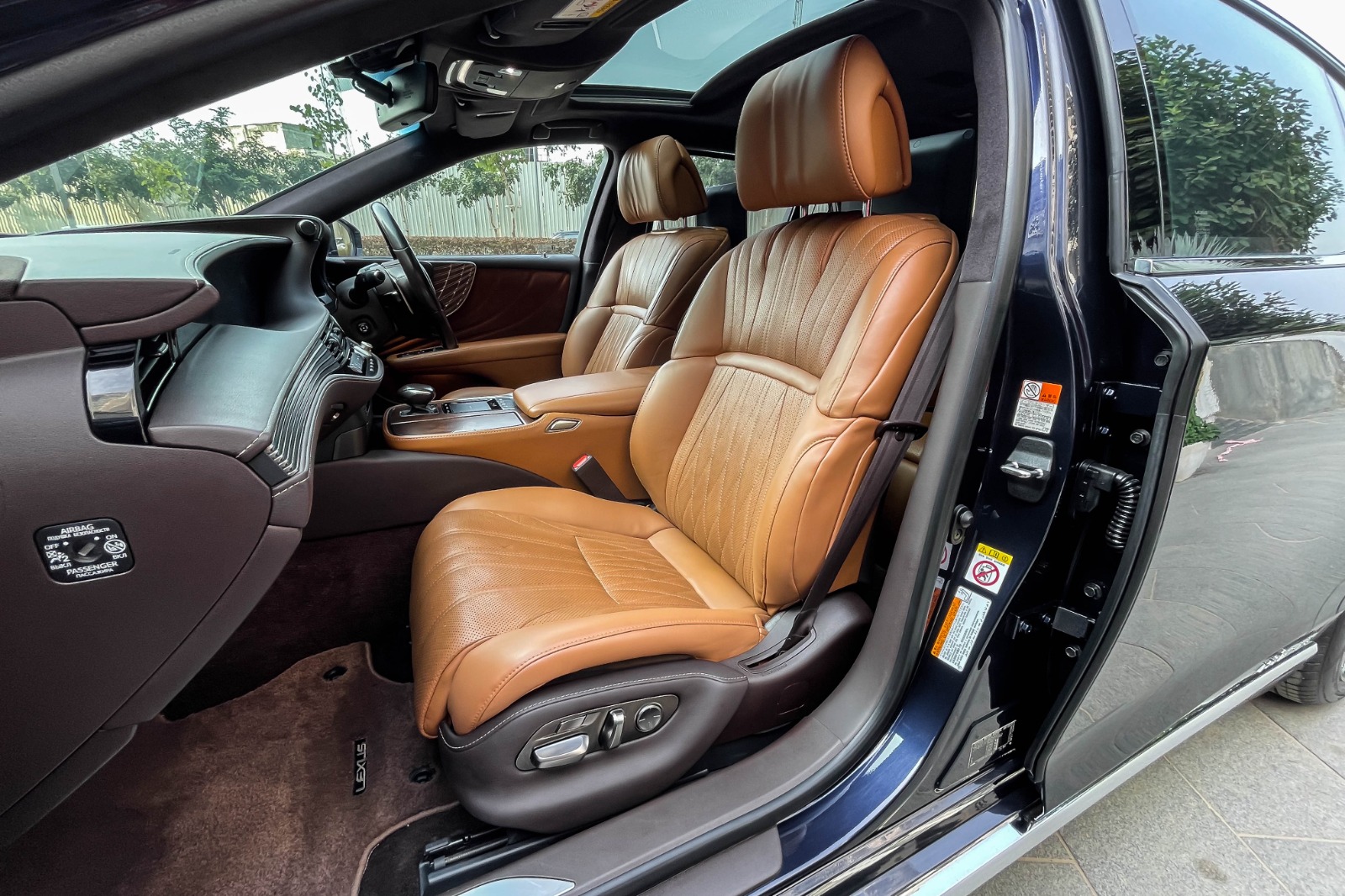 2021 LEXUS LS500 LUXURY HYBRID