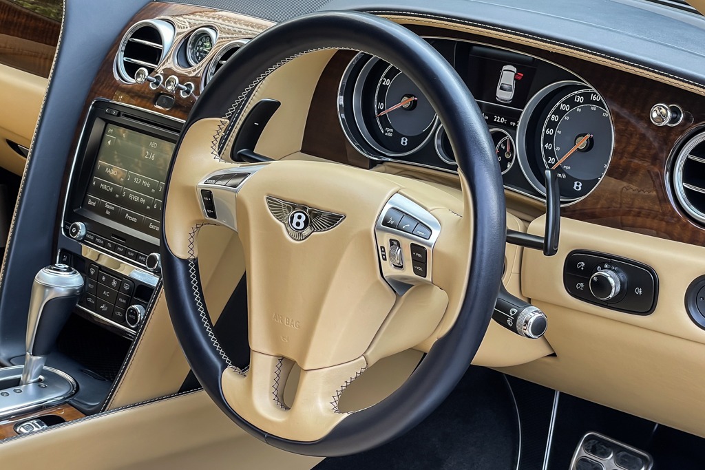 2014 BENTLEY FLYING SPUR V8