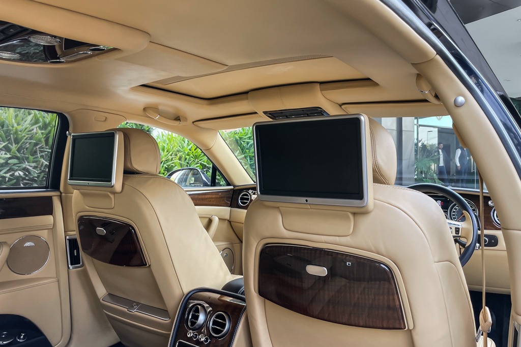 2014 BENTLEY FLYING SPUR V8