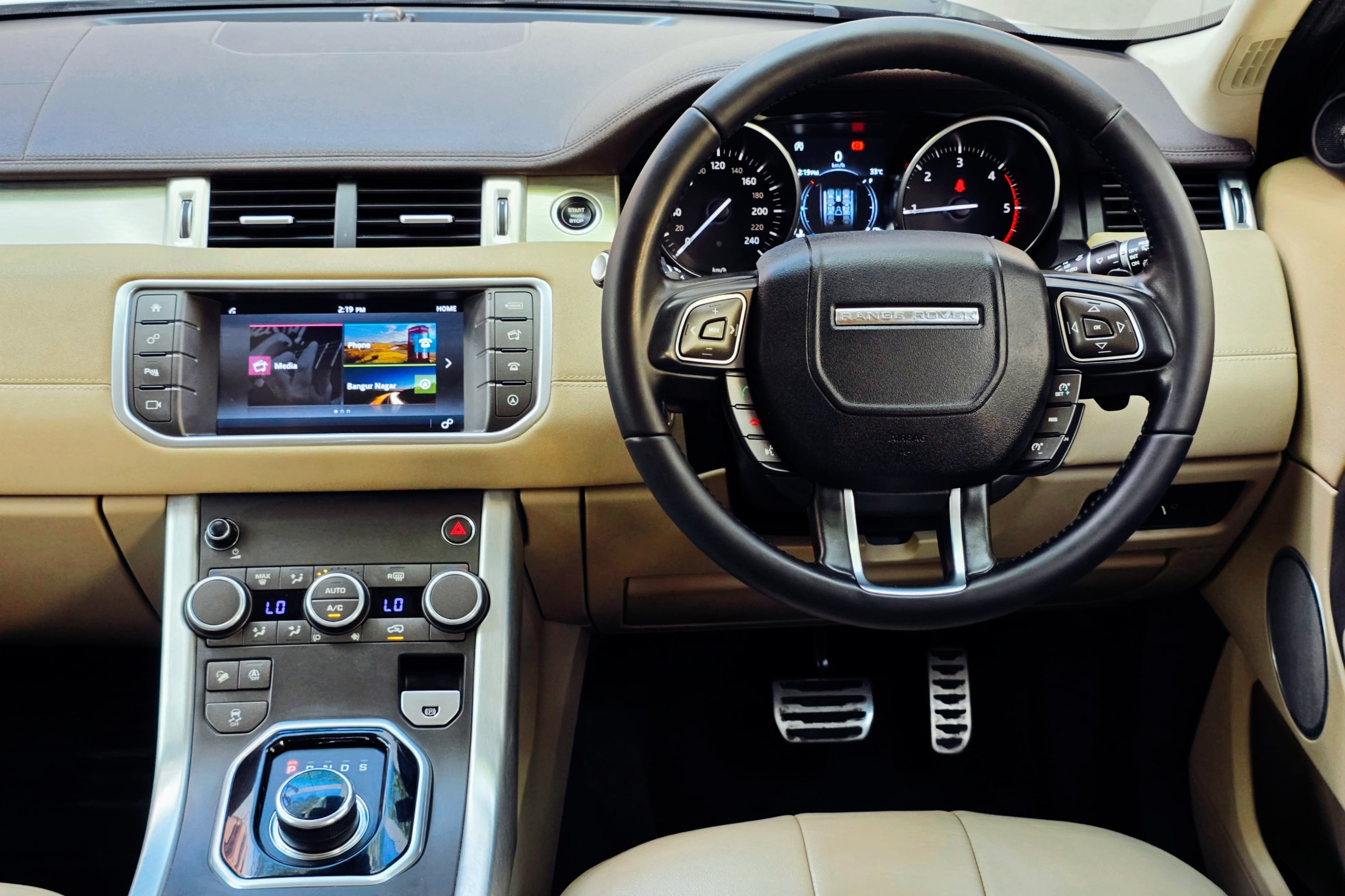 2018 RANGE ROVER EVOQUE SE