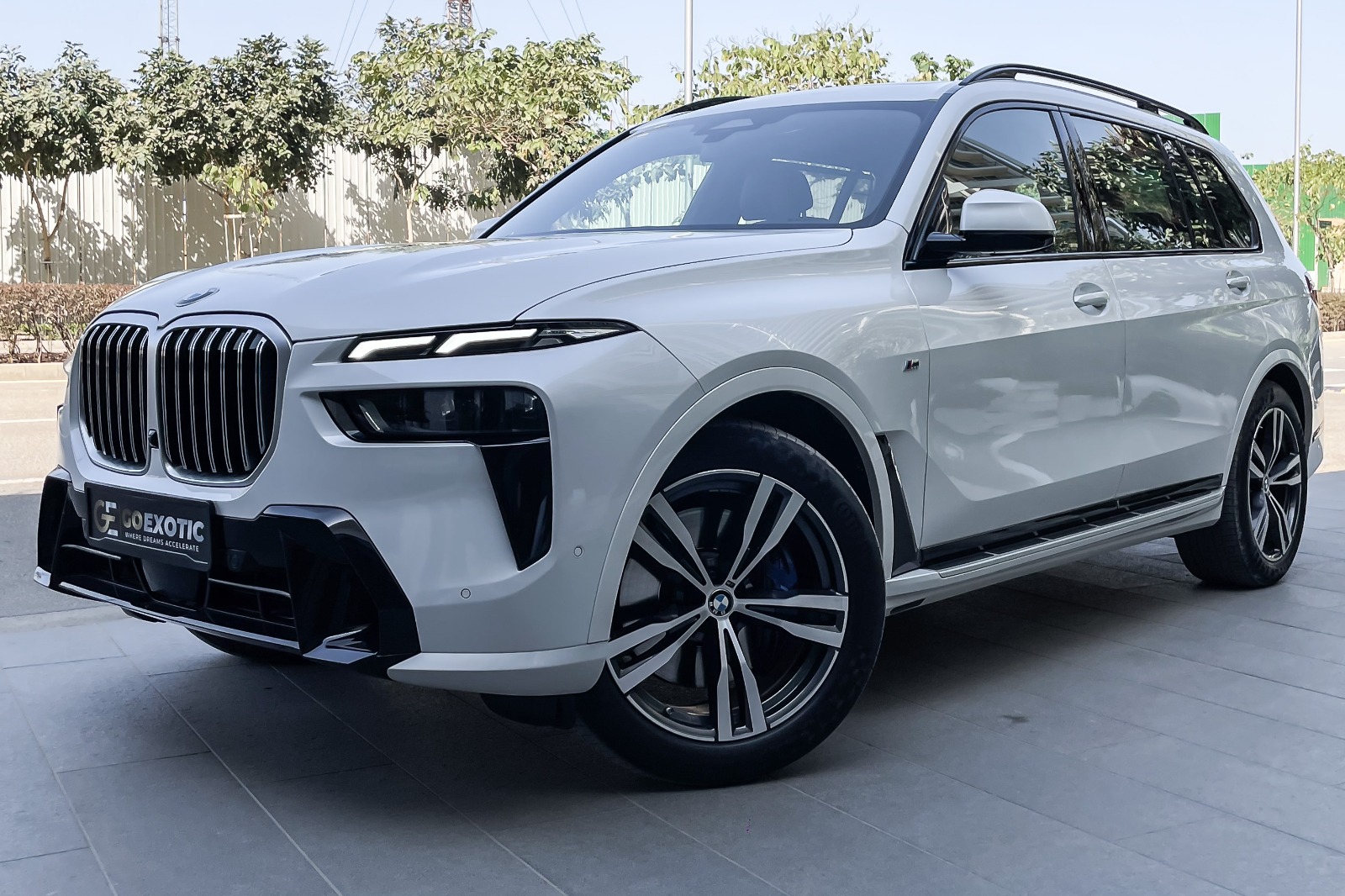 2023 BMW X7 40i M SPORT