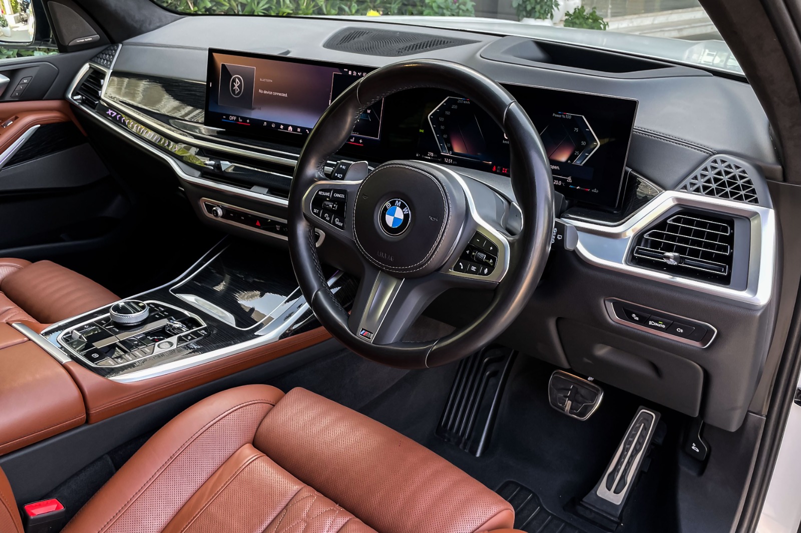 2023 BMW X7 40i M SPORT