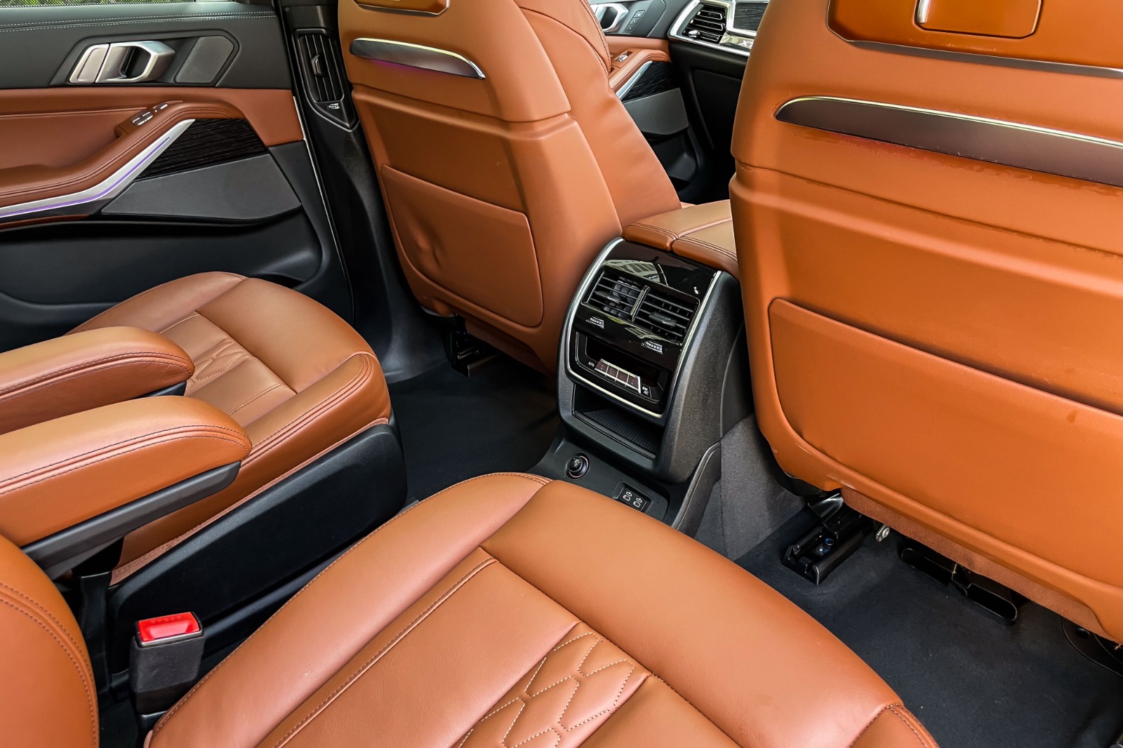 2023 BMW X7 40i M SPORT