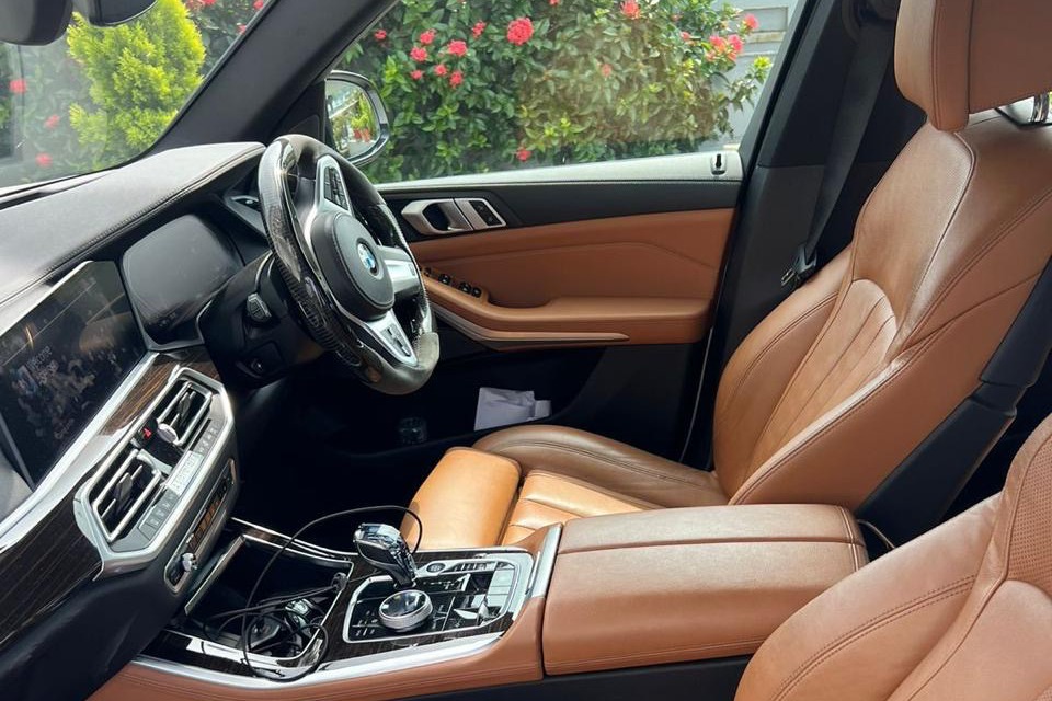 2019 BMW X5 40i M SPORT