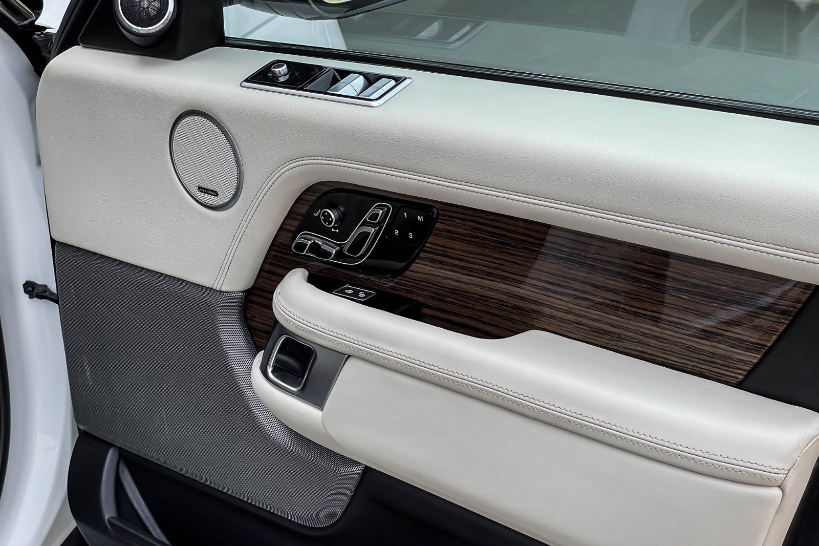 2019 RANGE ROVER VOGUE LWB