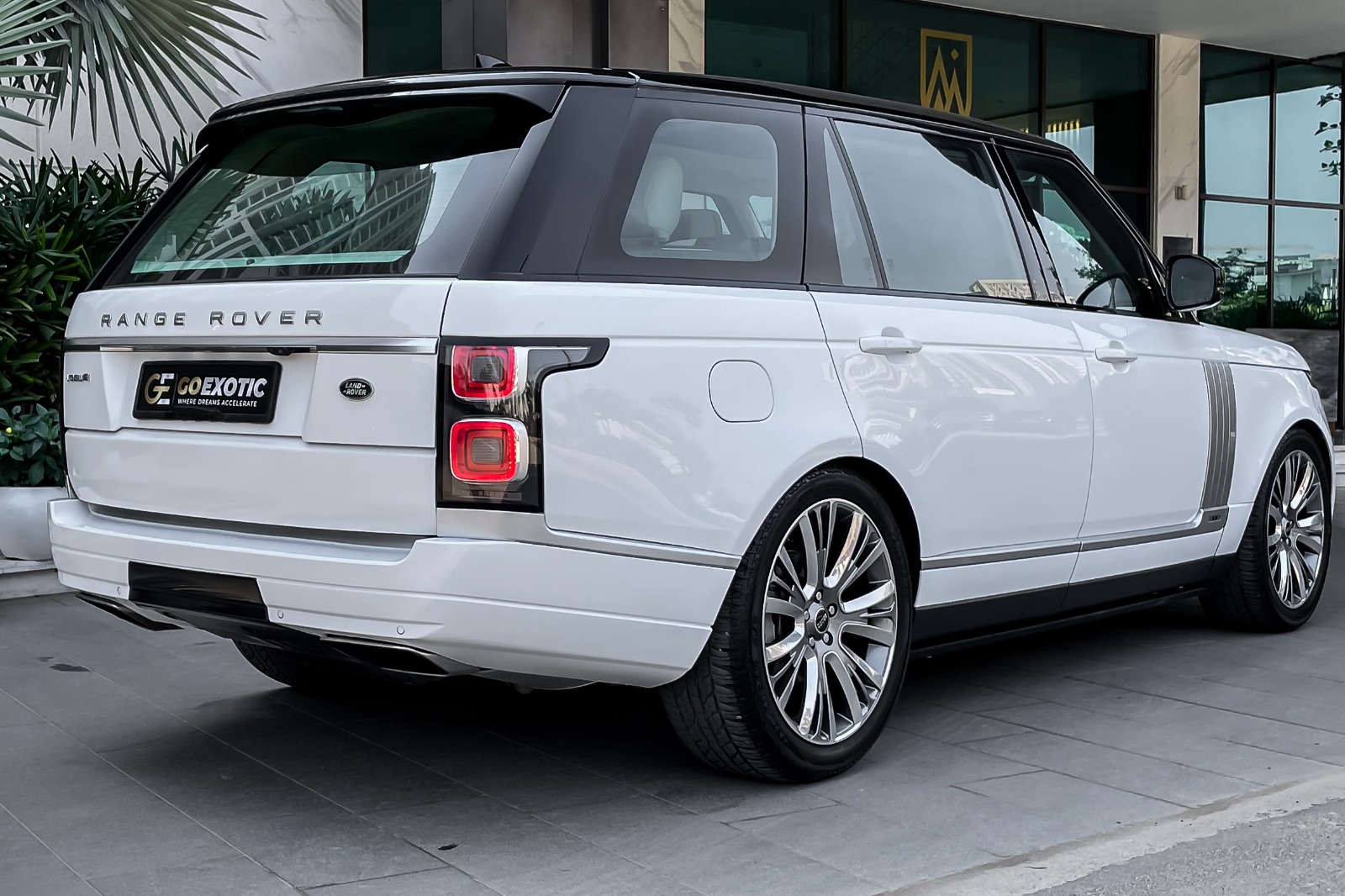 2019 RANGE ROVER VOGUE LWB