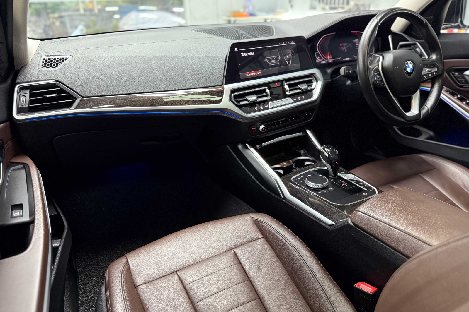 2019 BMW 320D LUXURY LINE