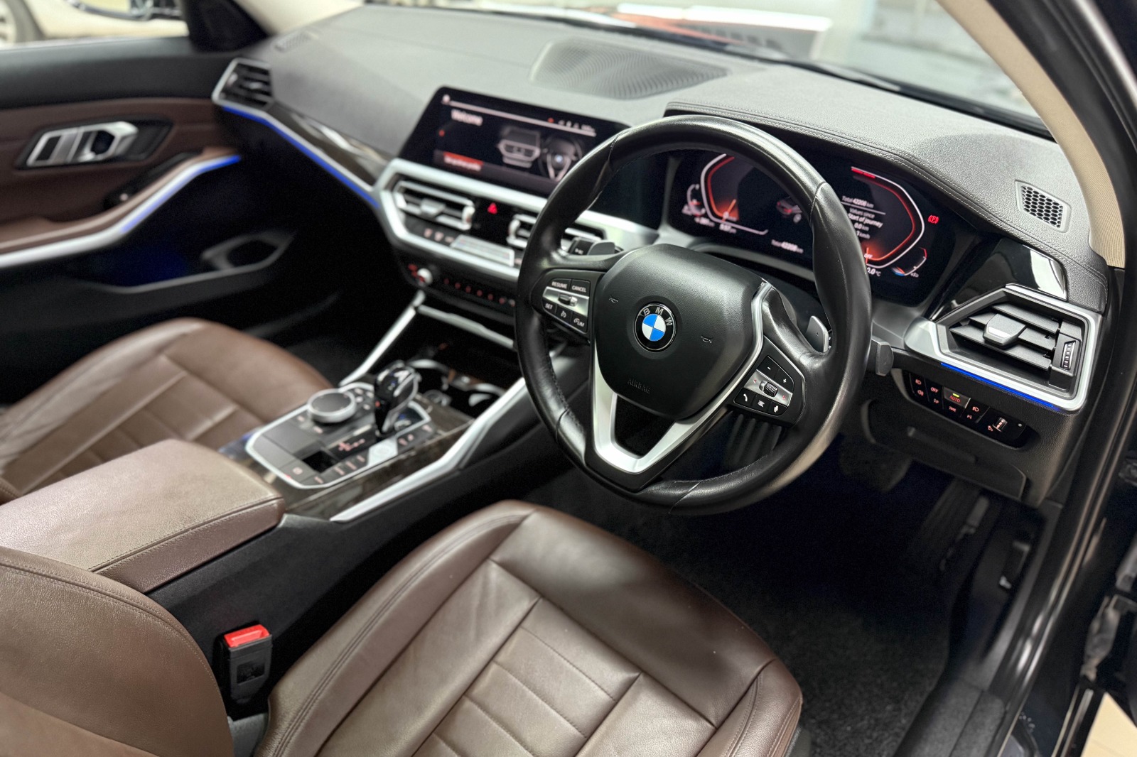 2019 BMW 320D LUXURY LINE