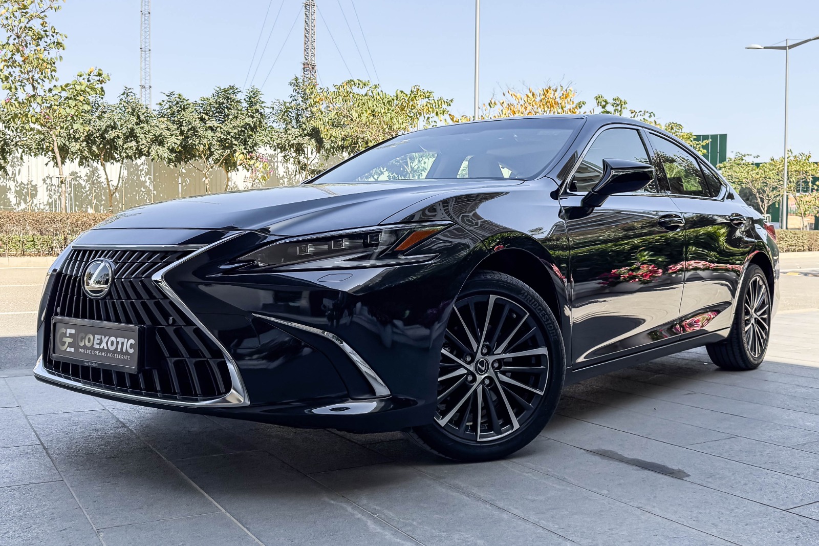 2024 LEXUS ES300 HYBRID LUXURY