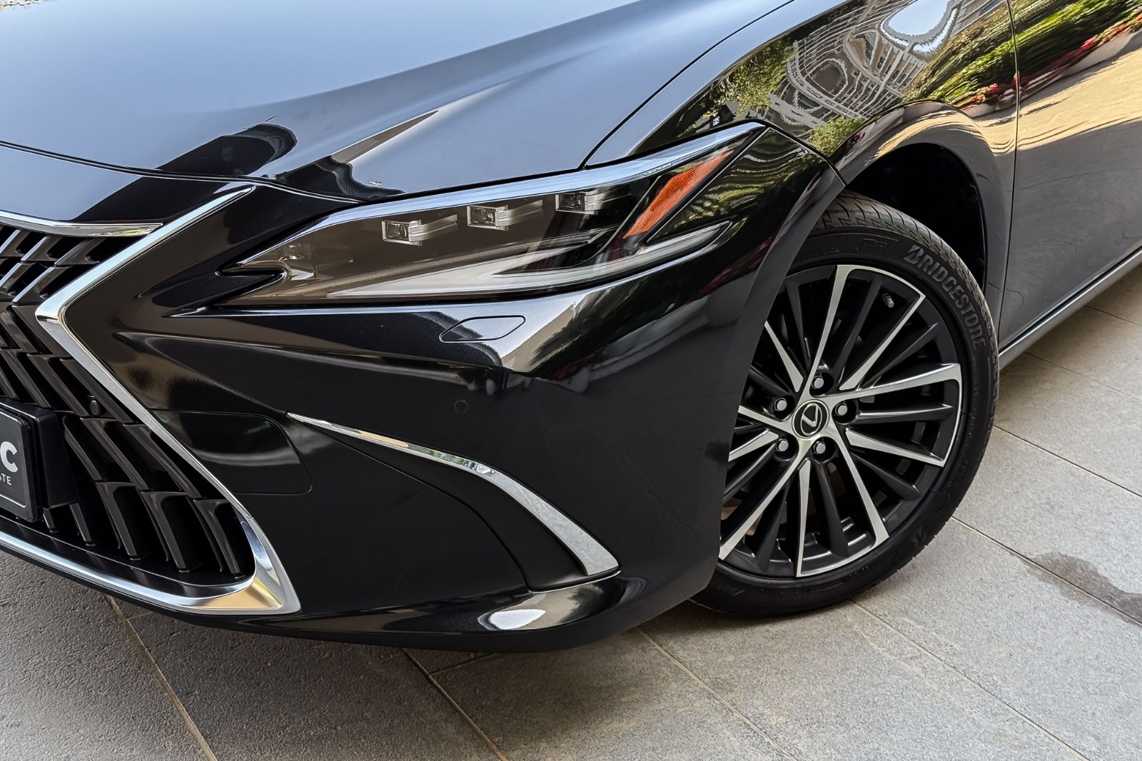 2024 LEXUS ES300 HYBRID LUXURY