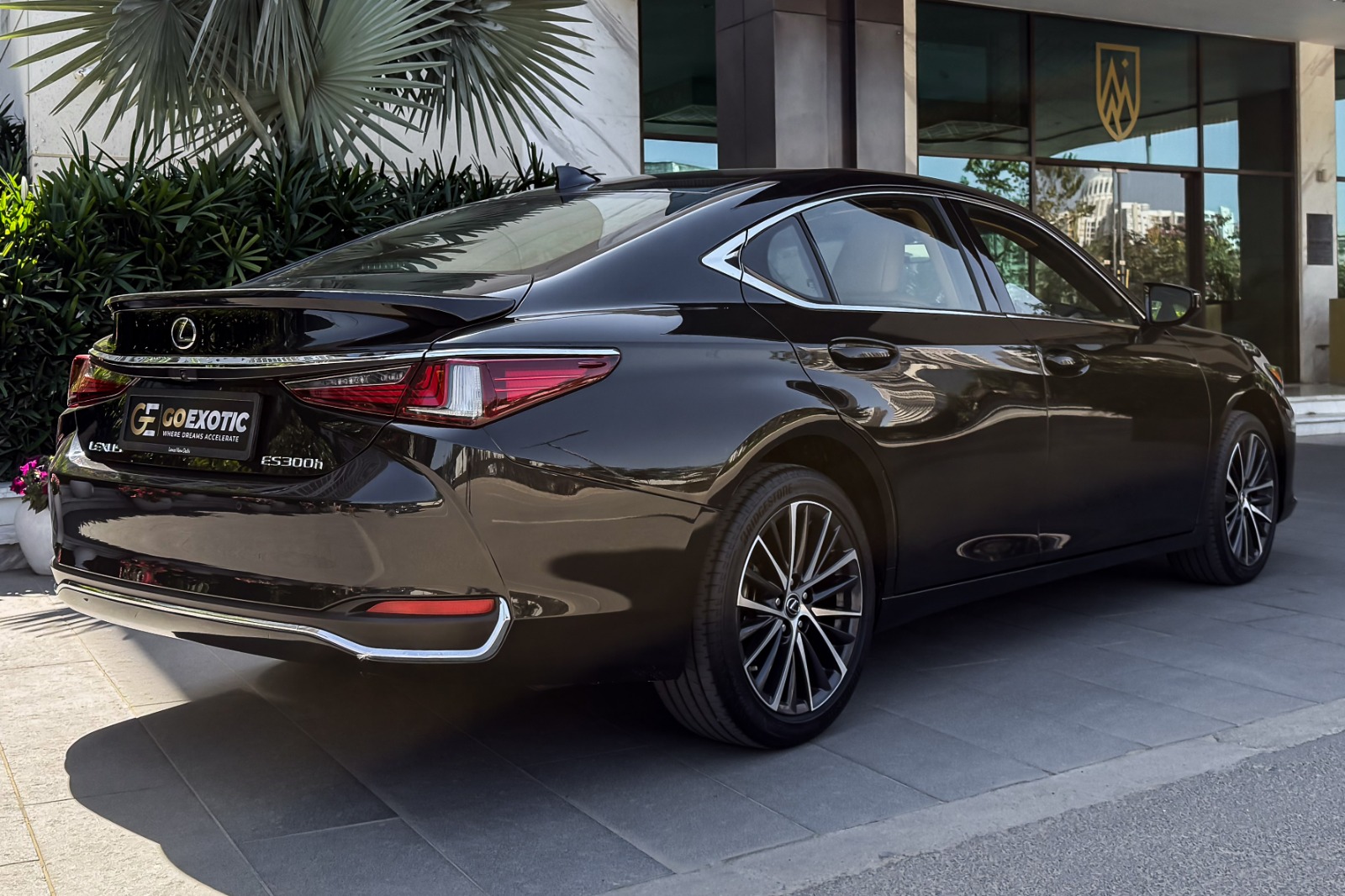 2024 LEXUS ES300 HYBRID LUXURY