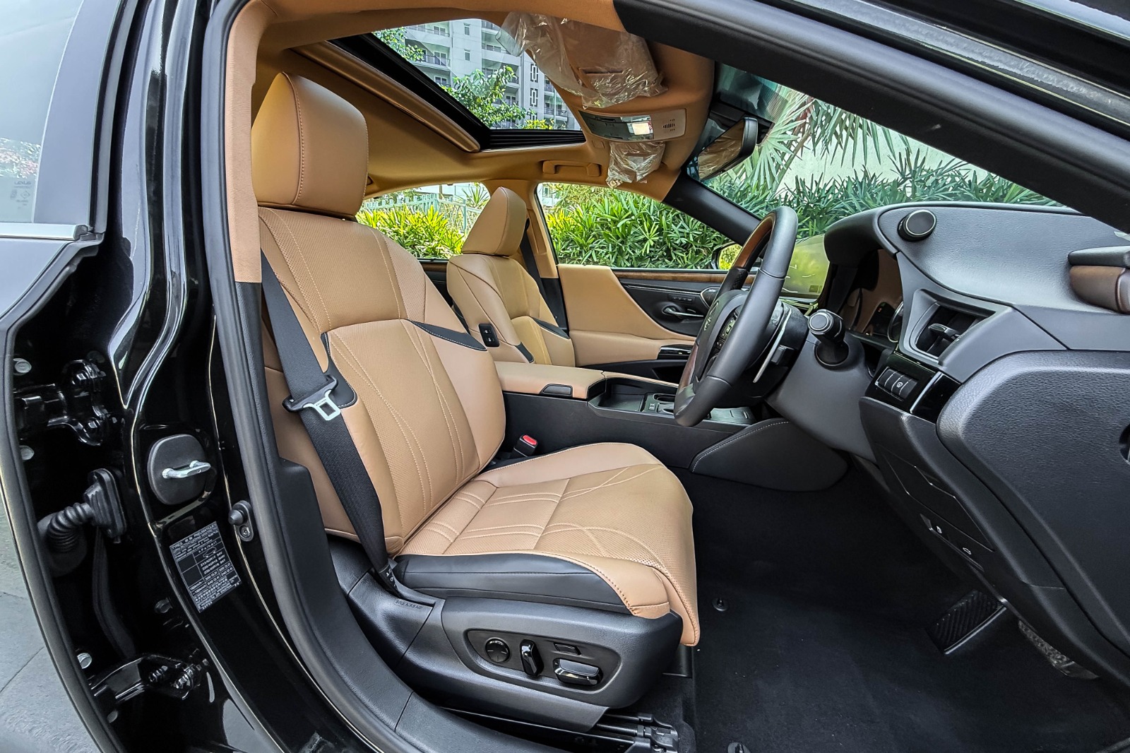 2024 LEXUS ES300 HYBRID LUXURY