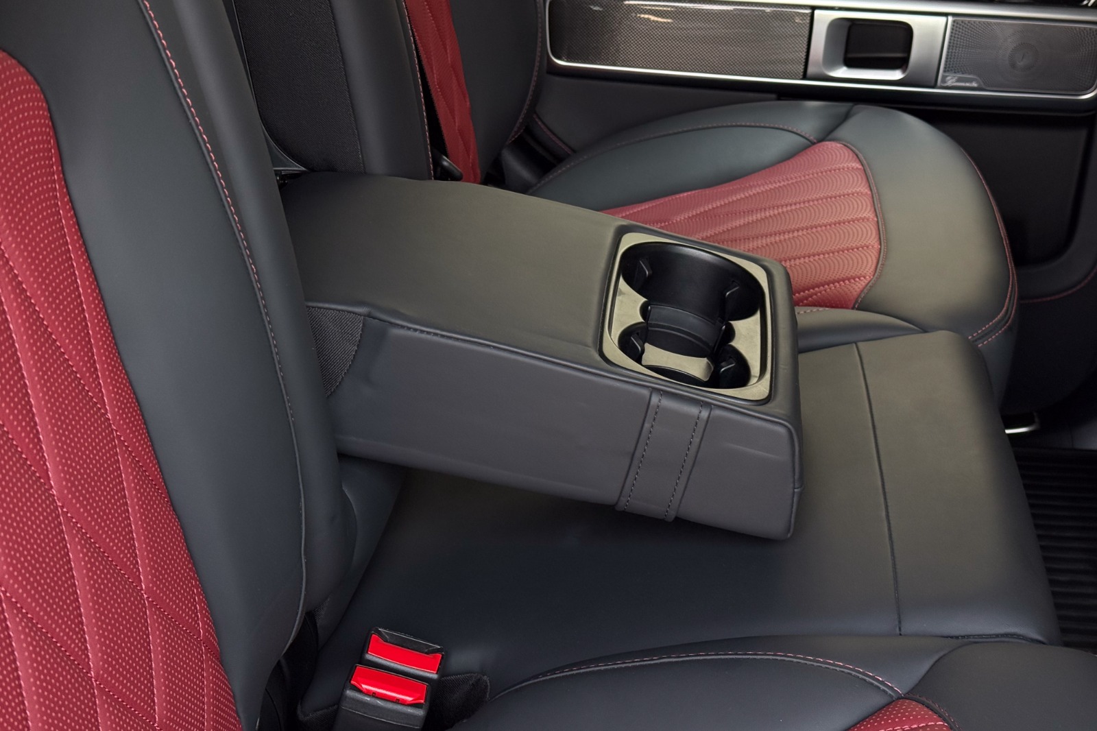 2024 MERCEDES BENZ G63 AMG