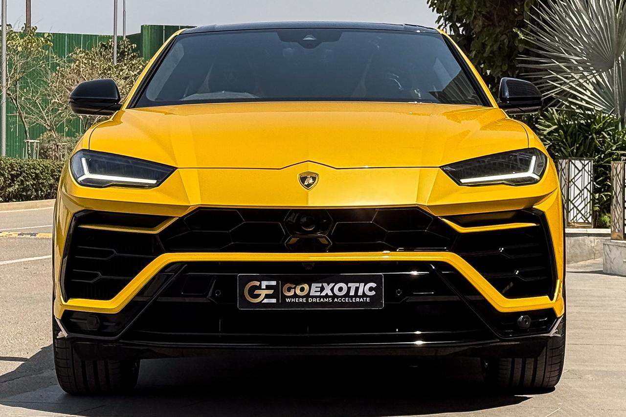 2022 LAMBORGHINI URUS PEARL CAPSULE