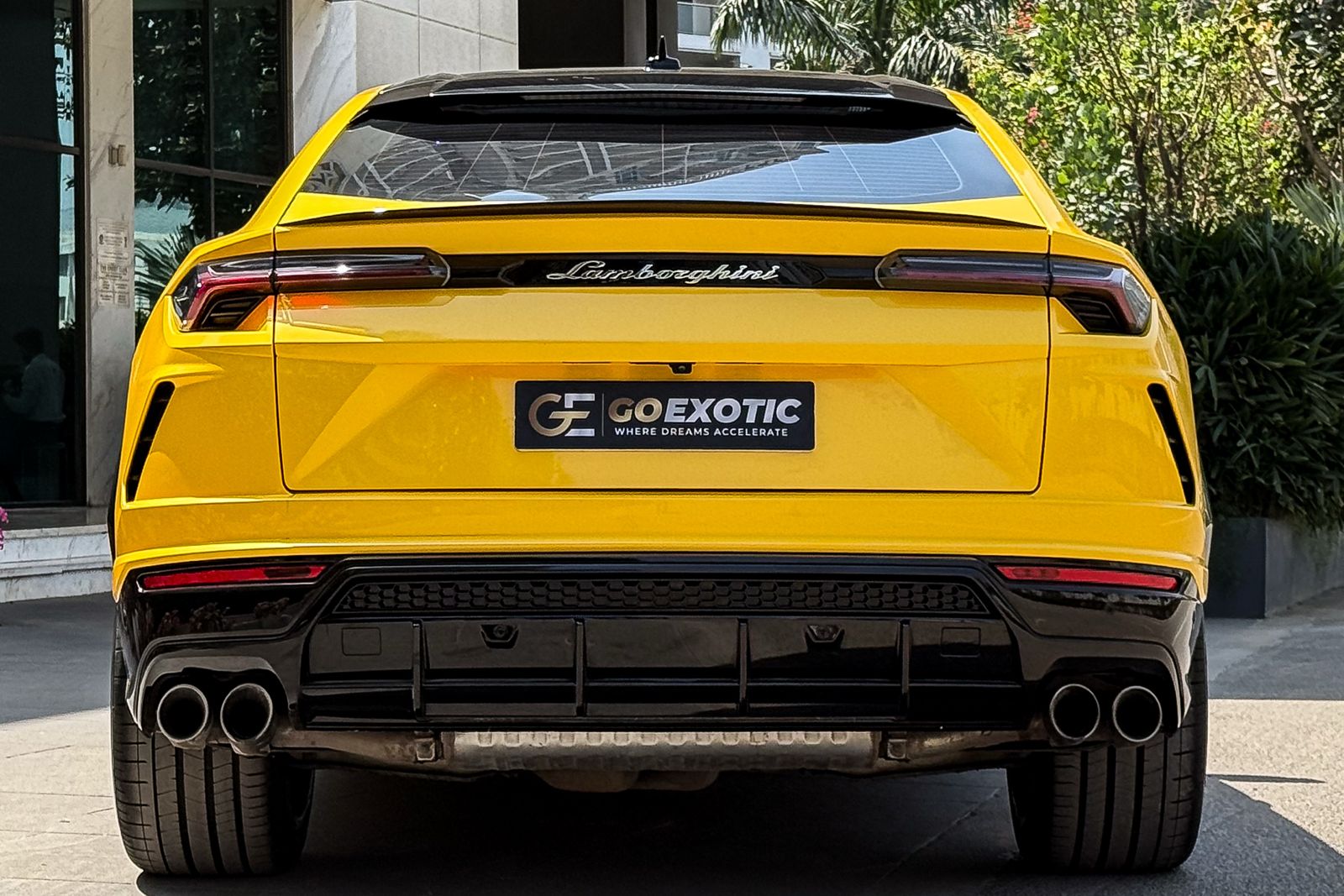 2022 LAMBORGHINI URUS PEARL CAPSULE
